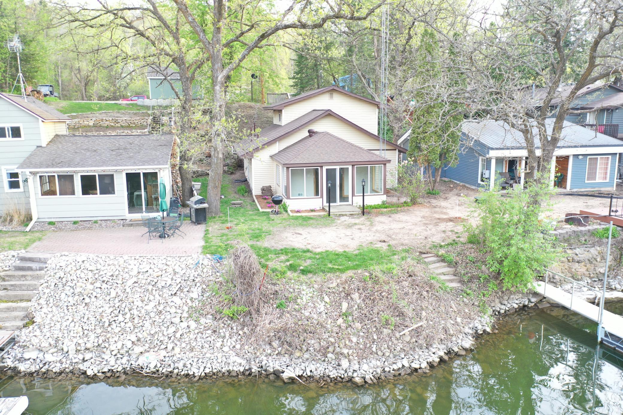 40246 Ryans Bay Rd, Zumbro Falls, MN 55991
