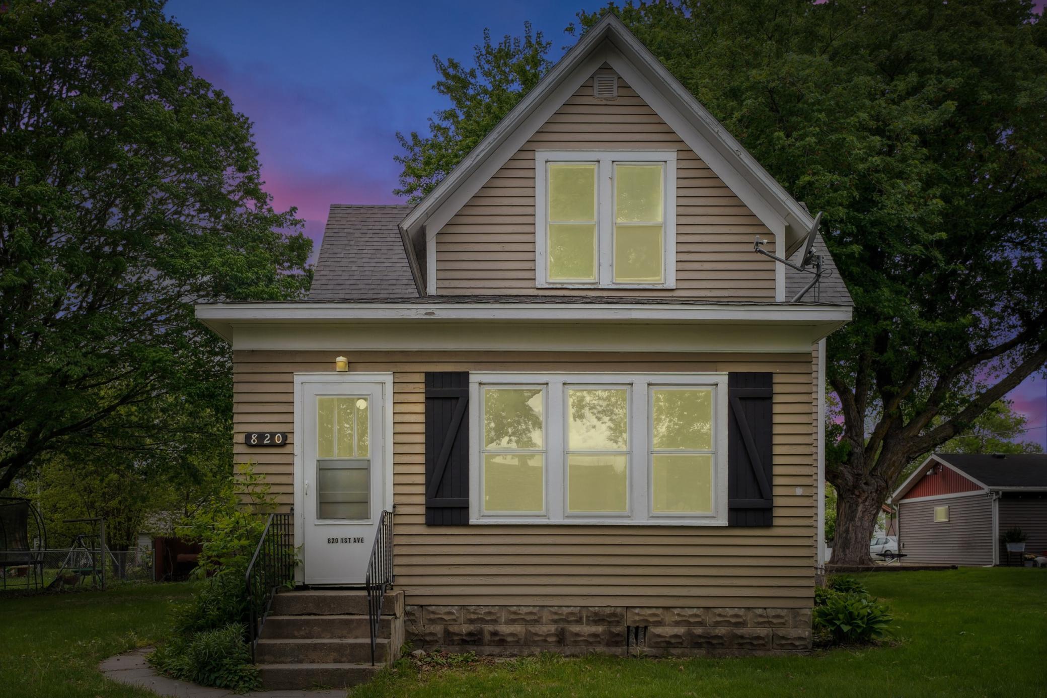 820 1st Ave, Gibbon, MN 55335