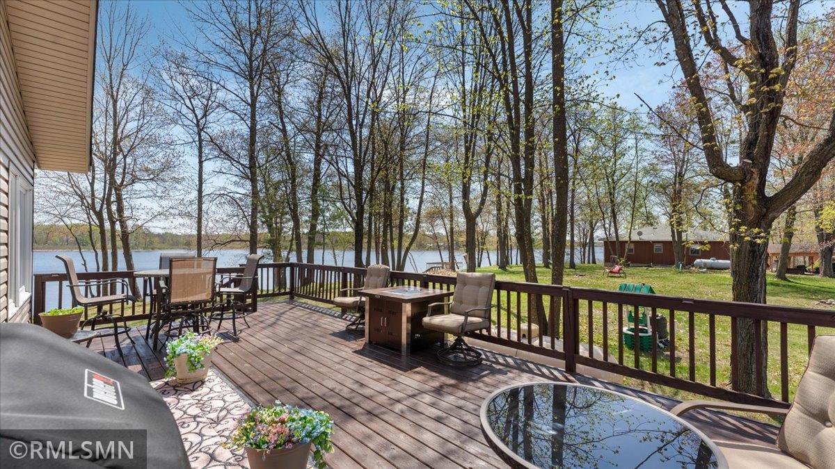 25712 Sunset Rd, Hillman, MN 56338