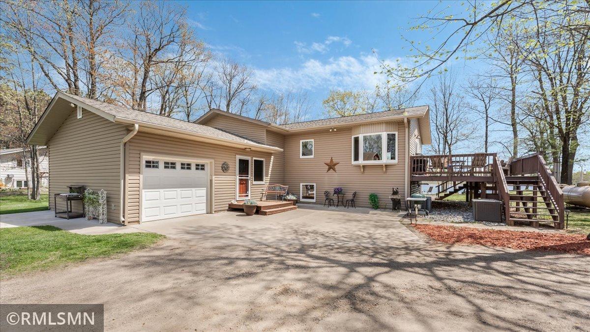 25712 Sunset Rd, Hillman, MN 56338