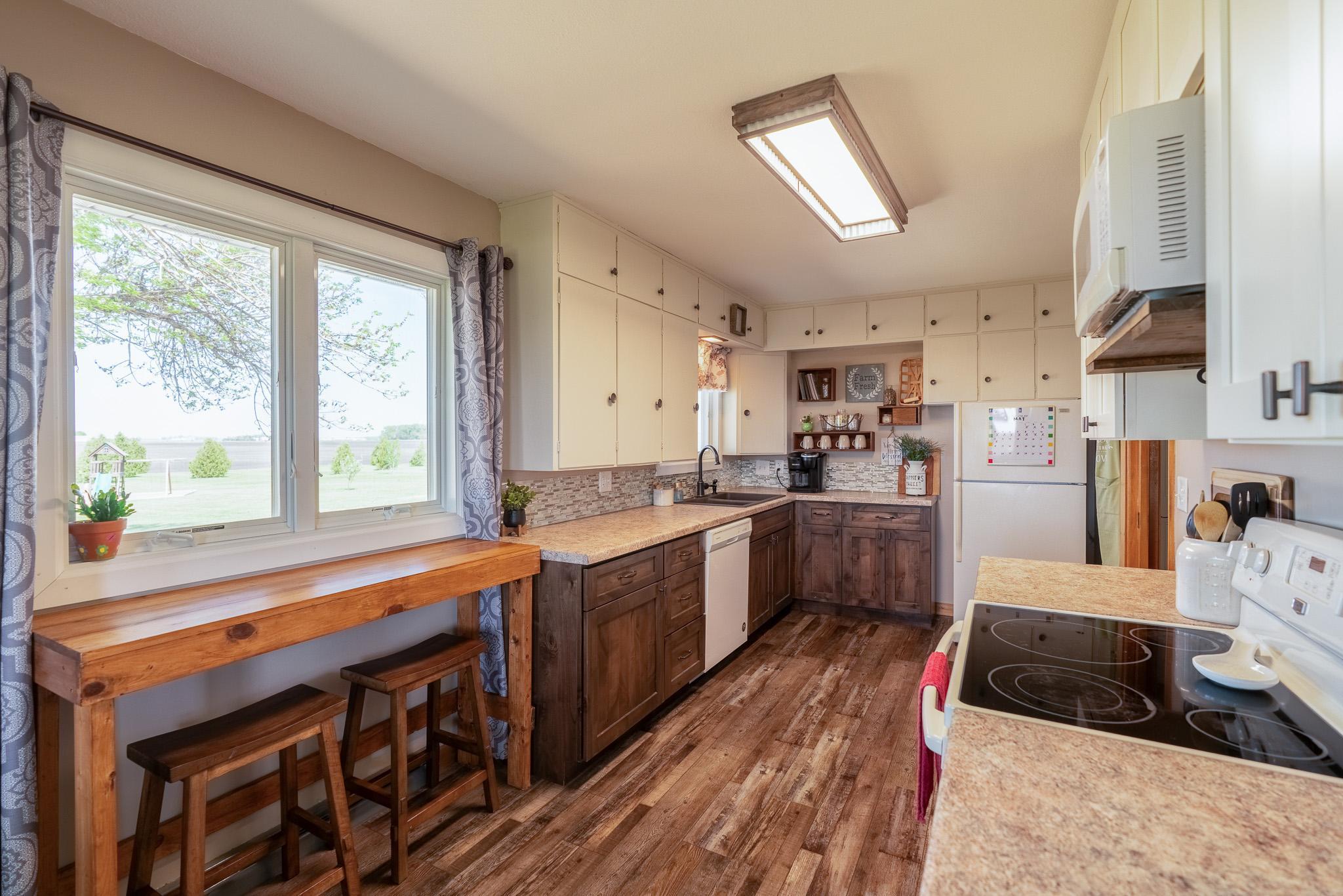 4941 210th Ave, Wells, MN 56097