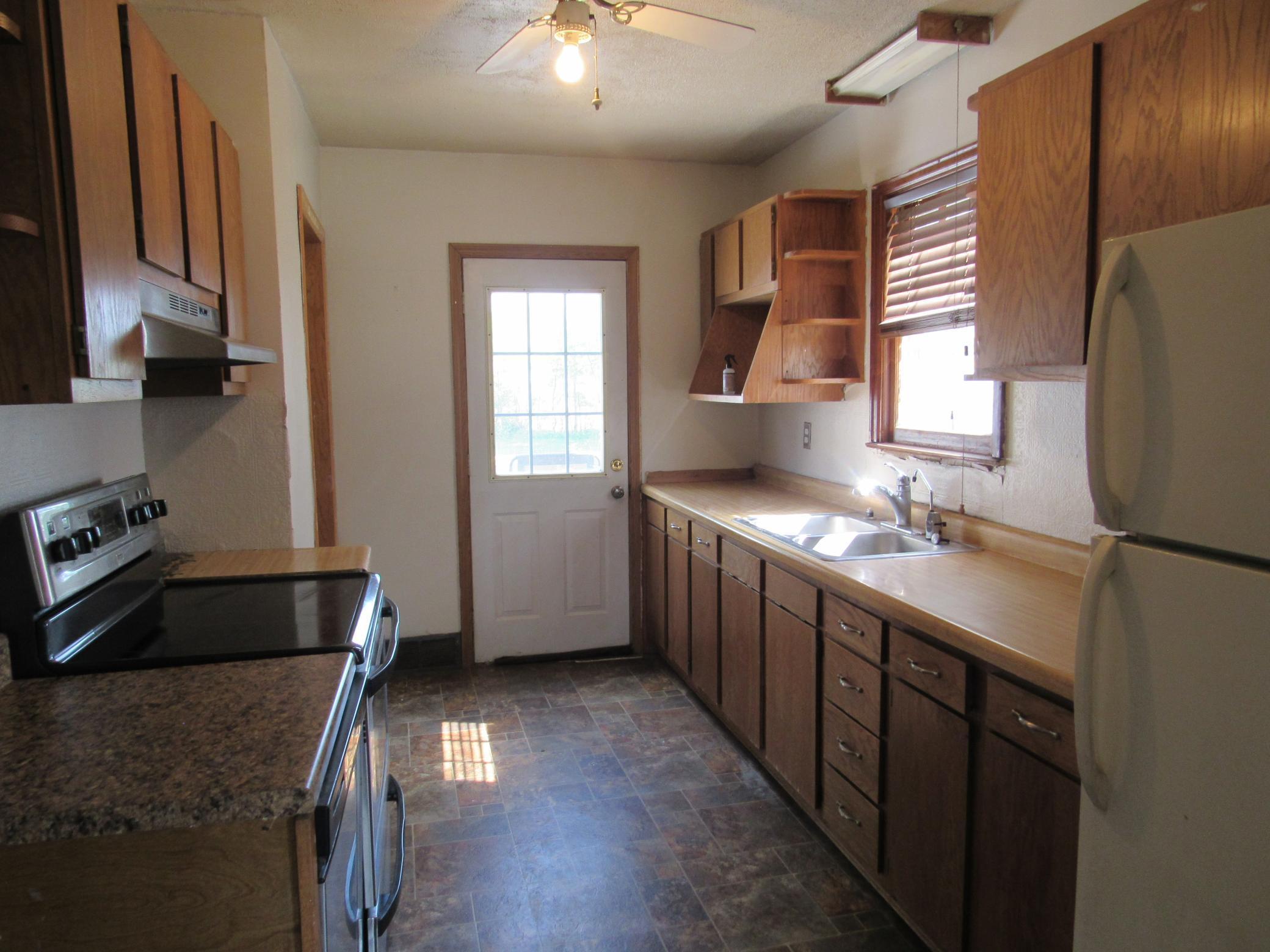 1207 3rd Ave, Brewster, MN 56119