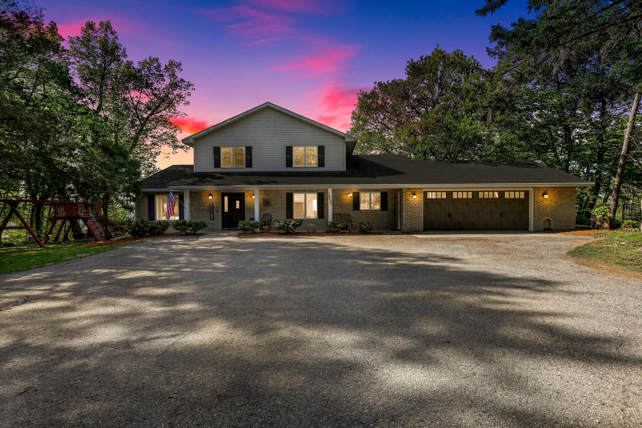 14490 Irwin Ct, Montgomery, MN 56069