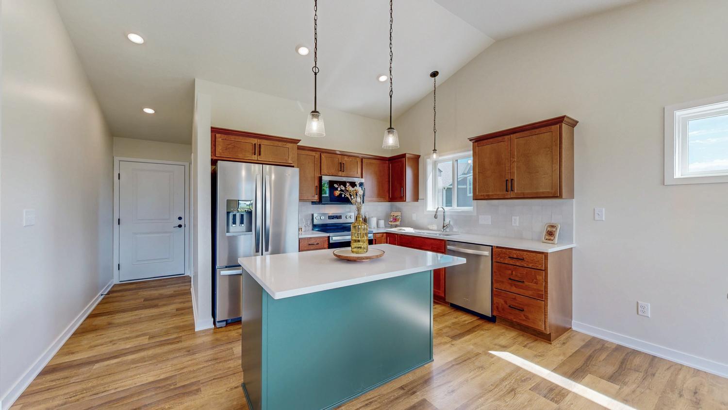 1483 Grand View Ln SE, Mazeppa, MN 55956