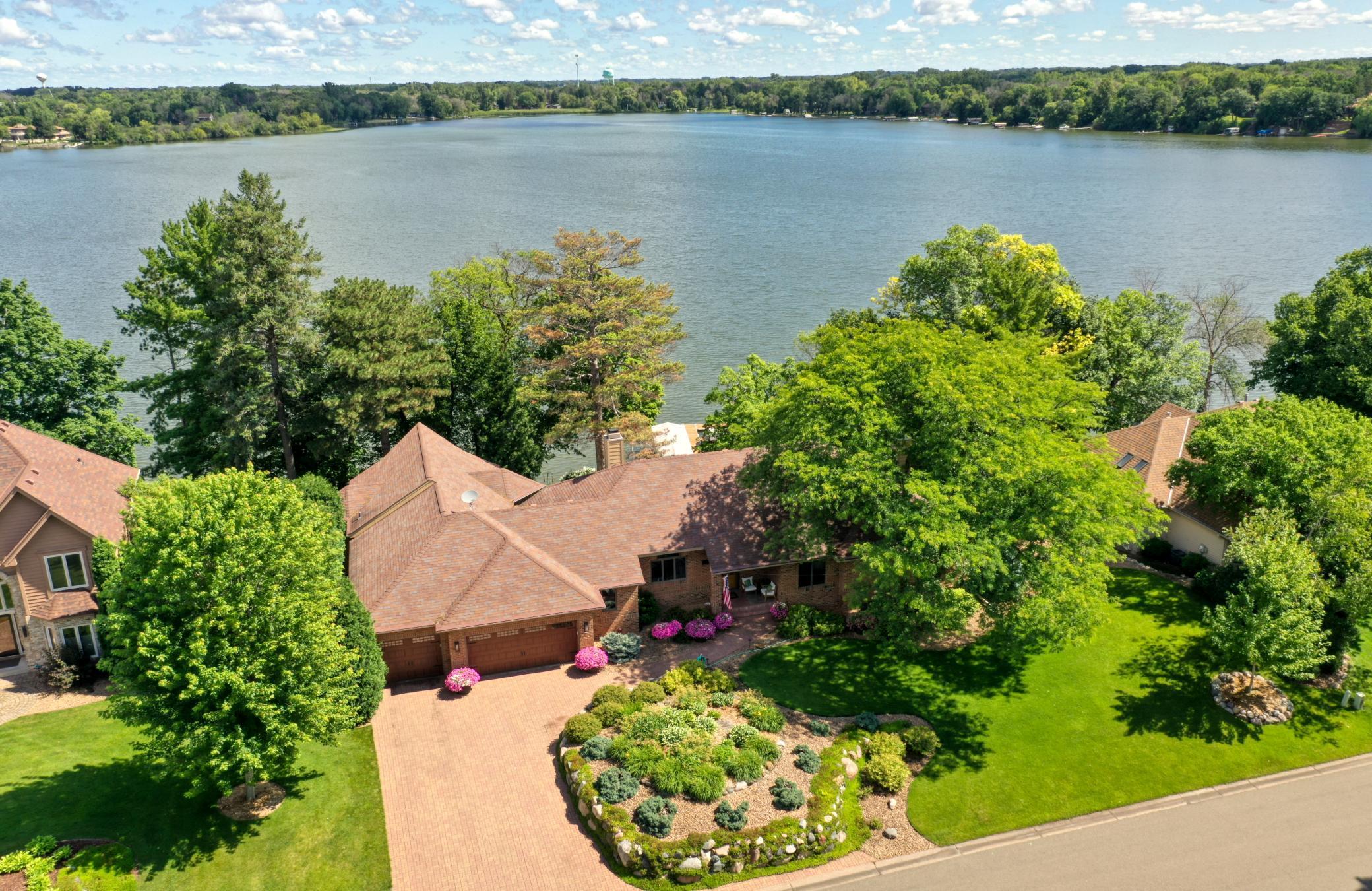 21273 Floral Bay Dr N, Forest Lake, MN 55025