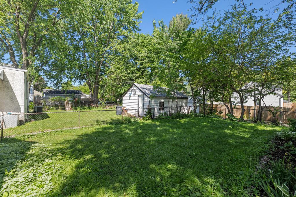 155 Annapolis St E, Saint Paul, MN 55118