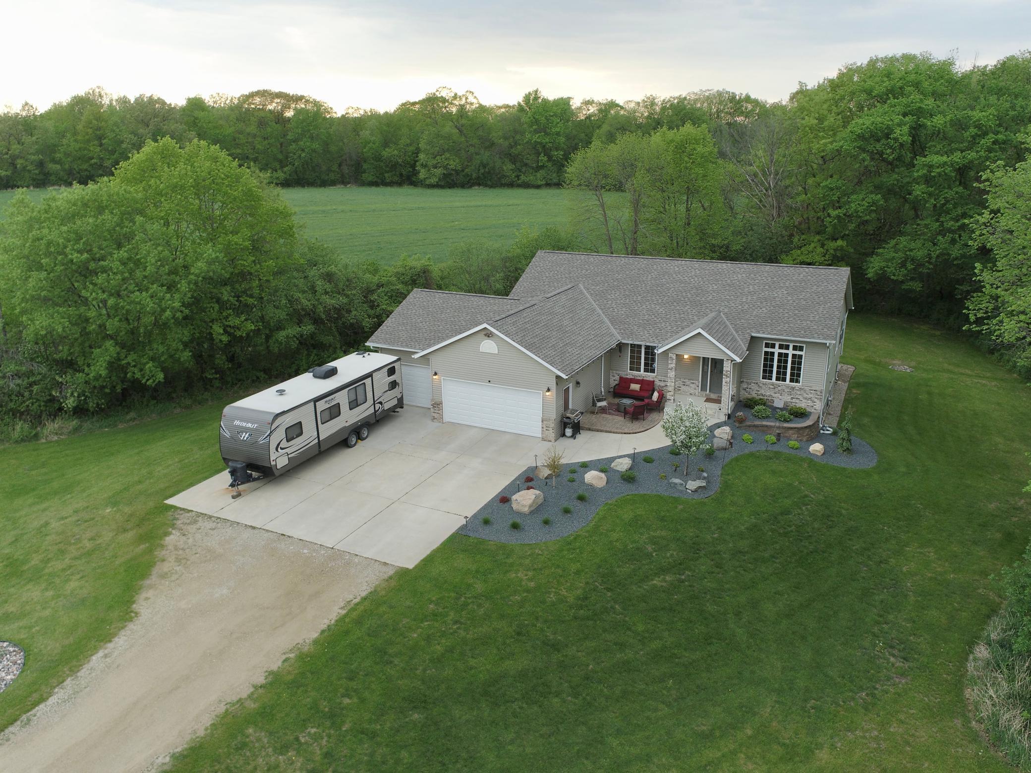 201 N Ridge Dr, Kenyon, MN 55946