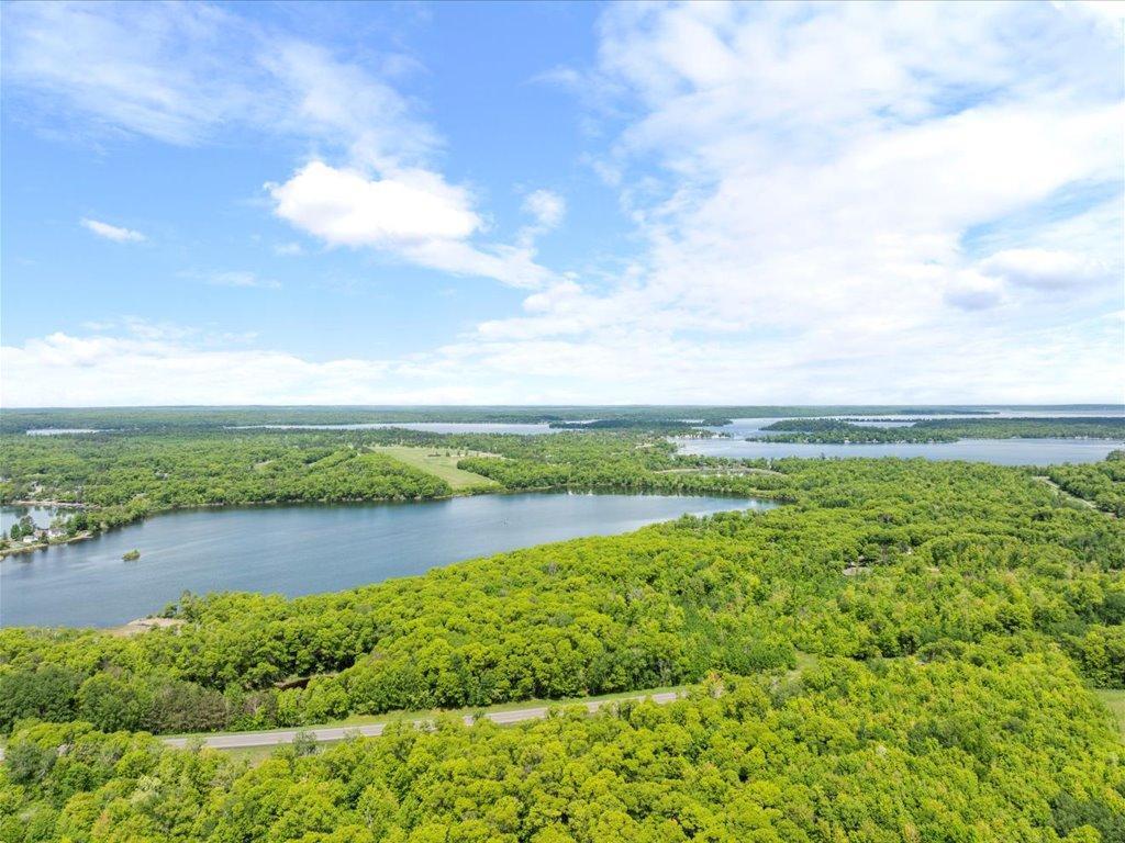 1545 Maplewood Ridge Rd, East Gull Lake, MN 56401