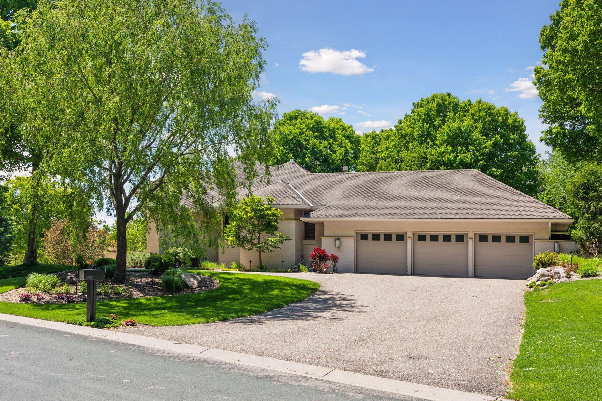 6420 Thornberry Curve, Excelsior, MN 55331