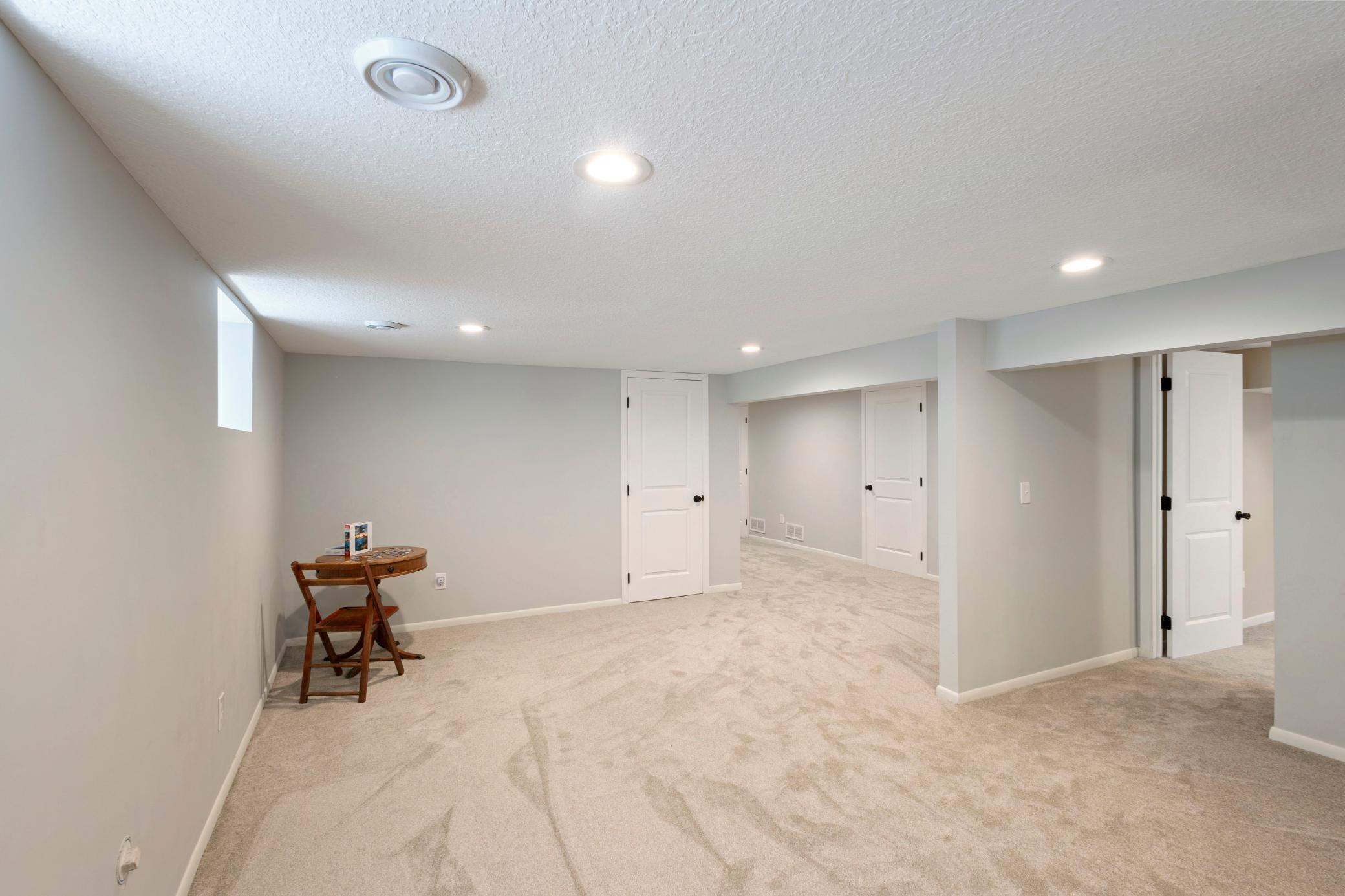 777 Keokuk Ln, Mendota Heights, MN 55120