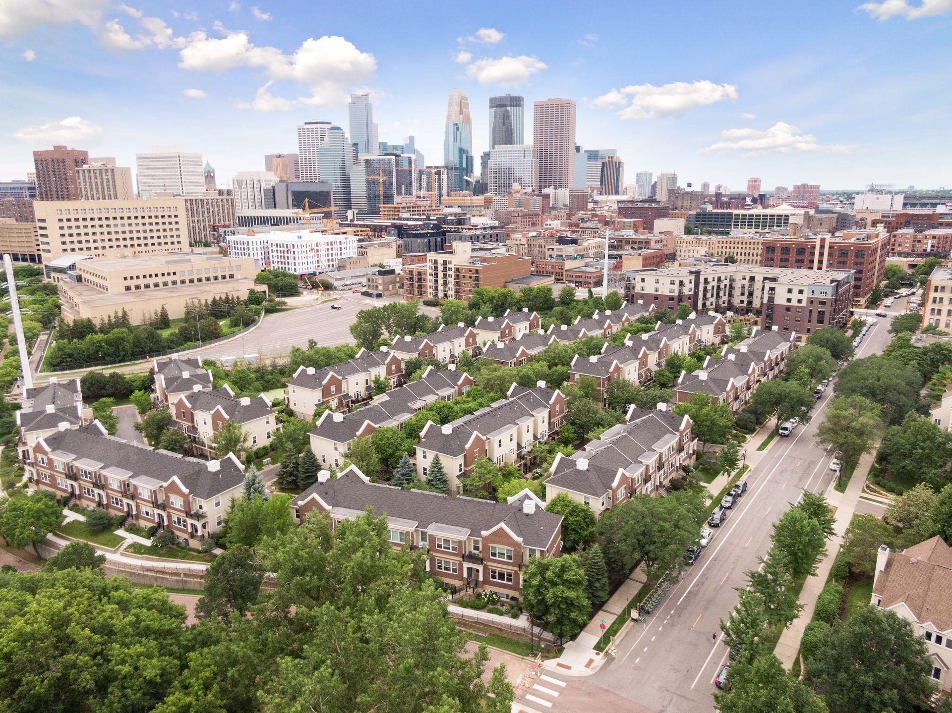 315 W River Pw #102, Minneapolis, MN 55401