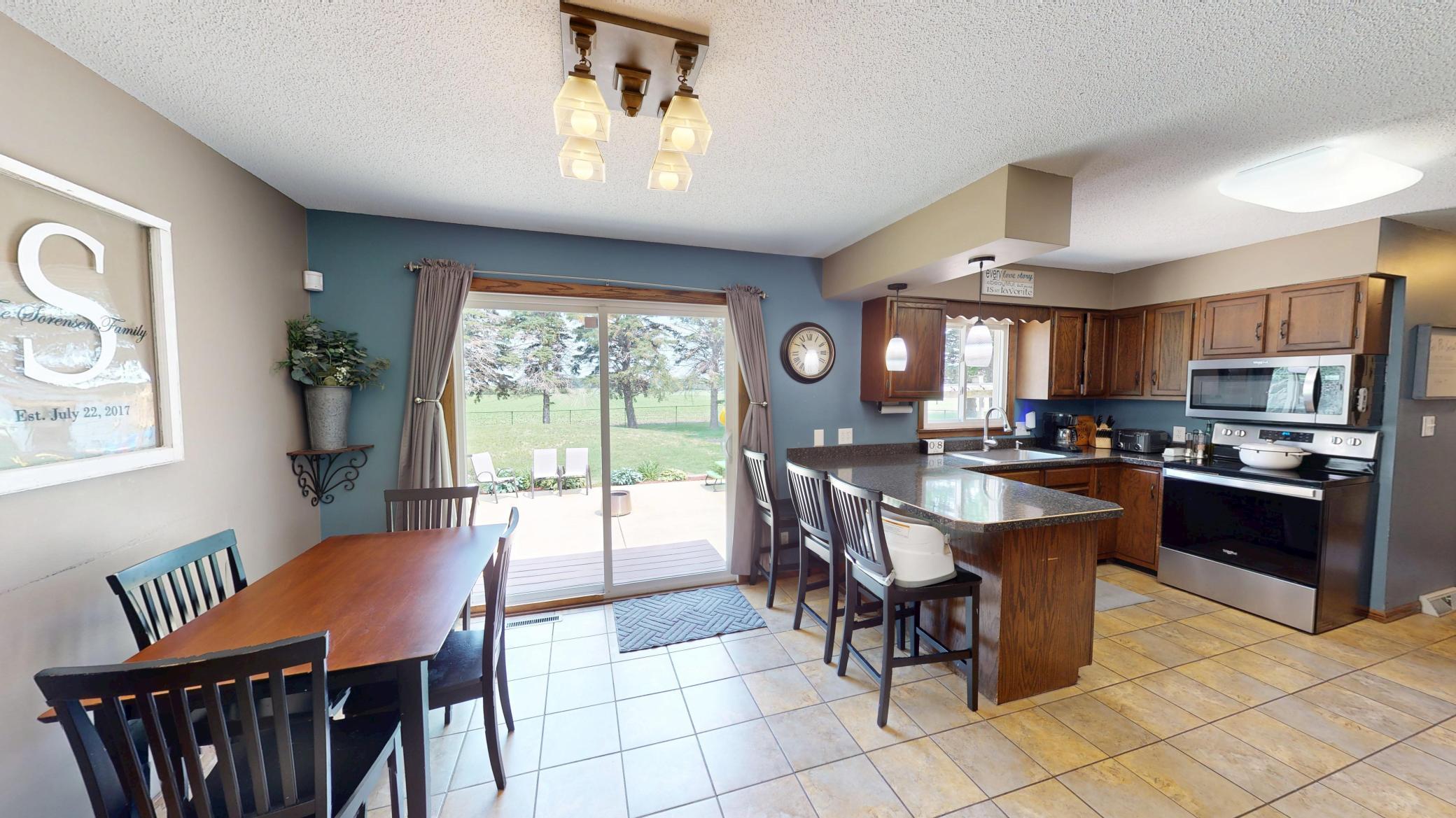19142 570th Ave, Wells, MN 56097