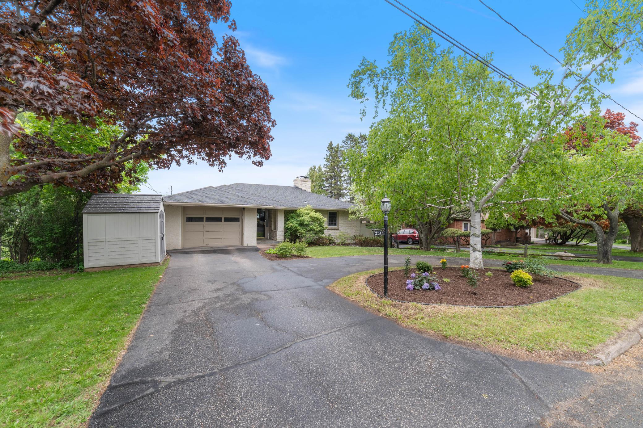 2514 Branch St, Duluth, MN 55812