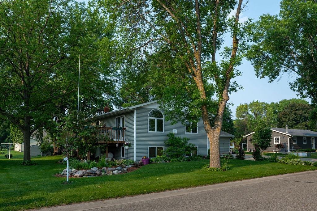 505 1st Ave, Raymond, MN 56282