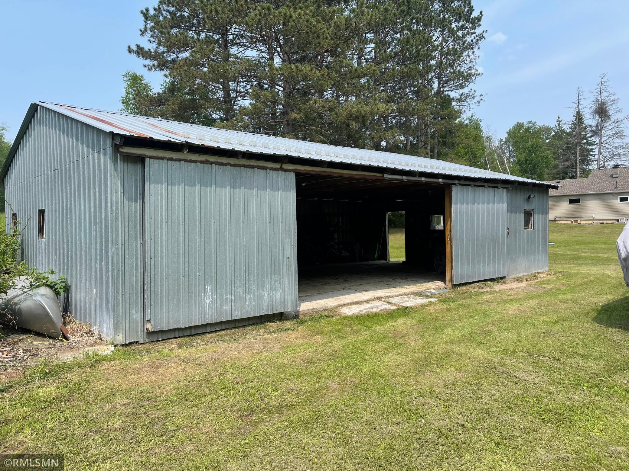 21507 County Road 560, Goodland, MN 55742