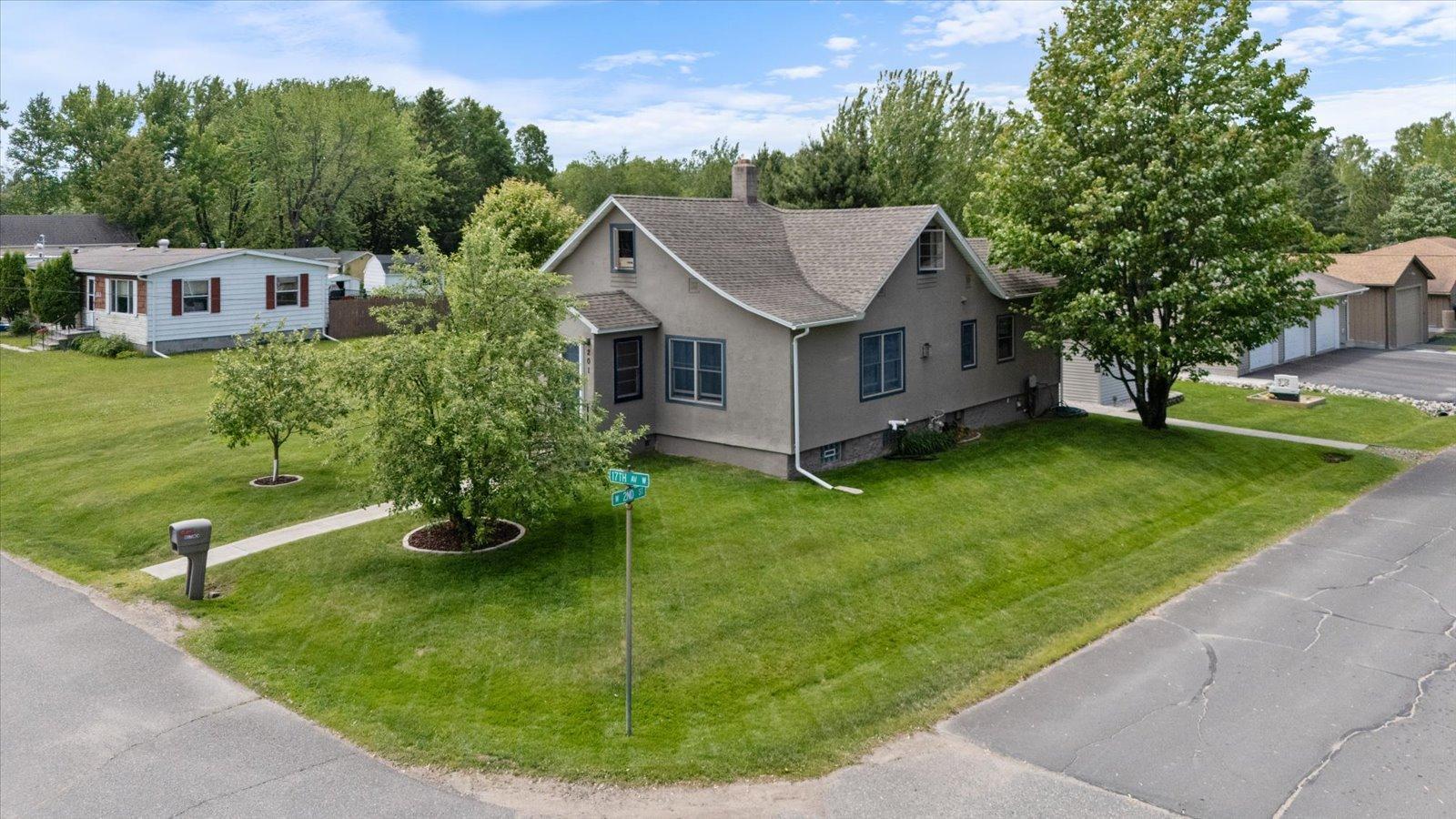 201 17th Ave W, Eveleth, MN 55734