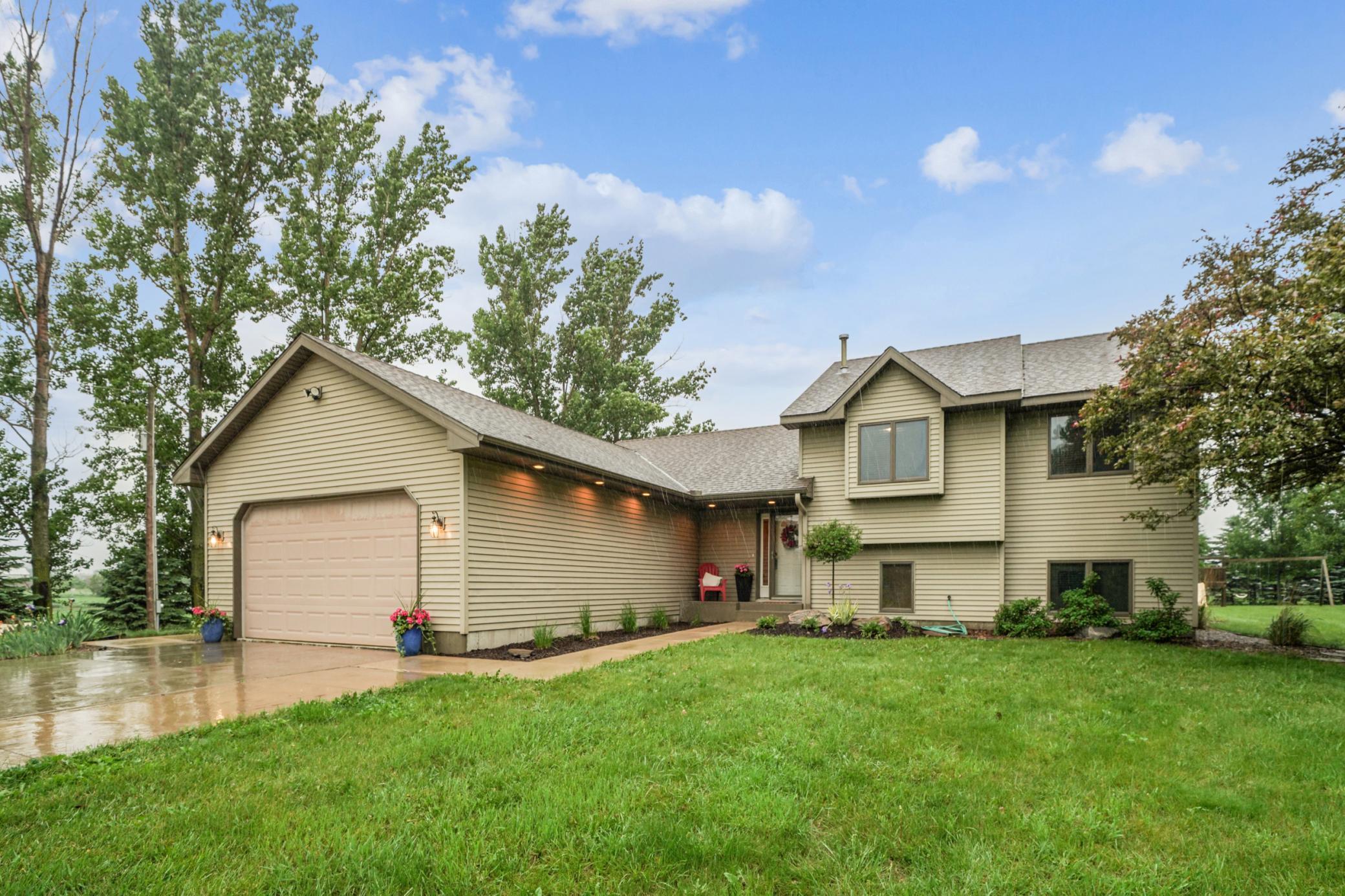 1850 Wagon Ave, Mayer, MN 55360