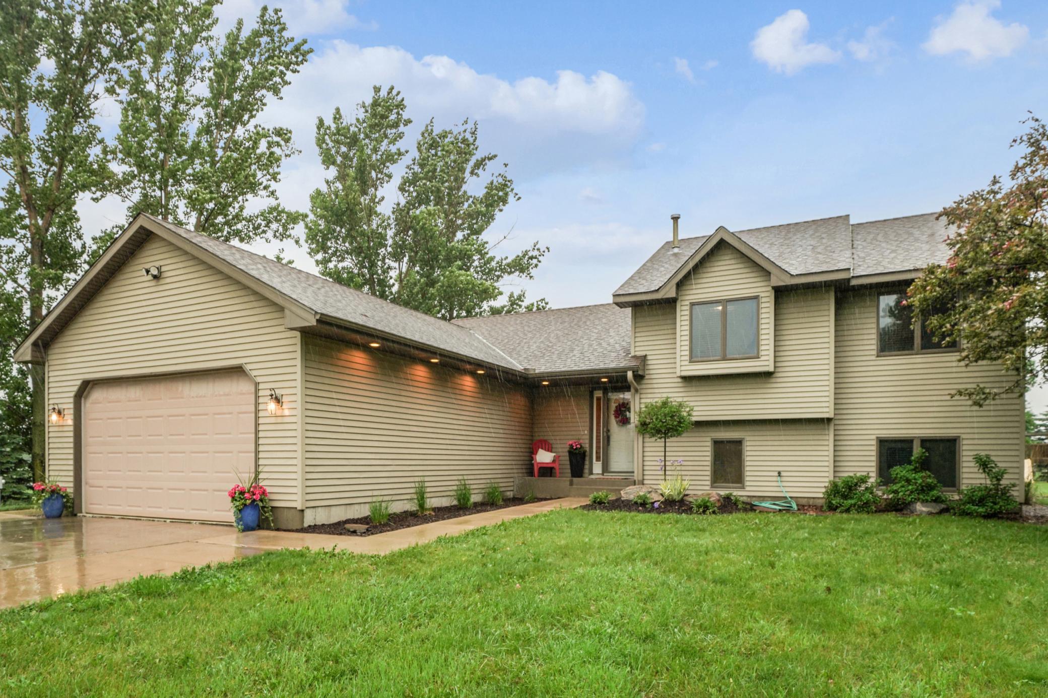 1850 Wagon Ave, Mayer, MN 55360