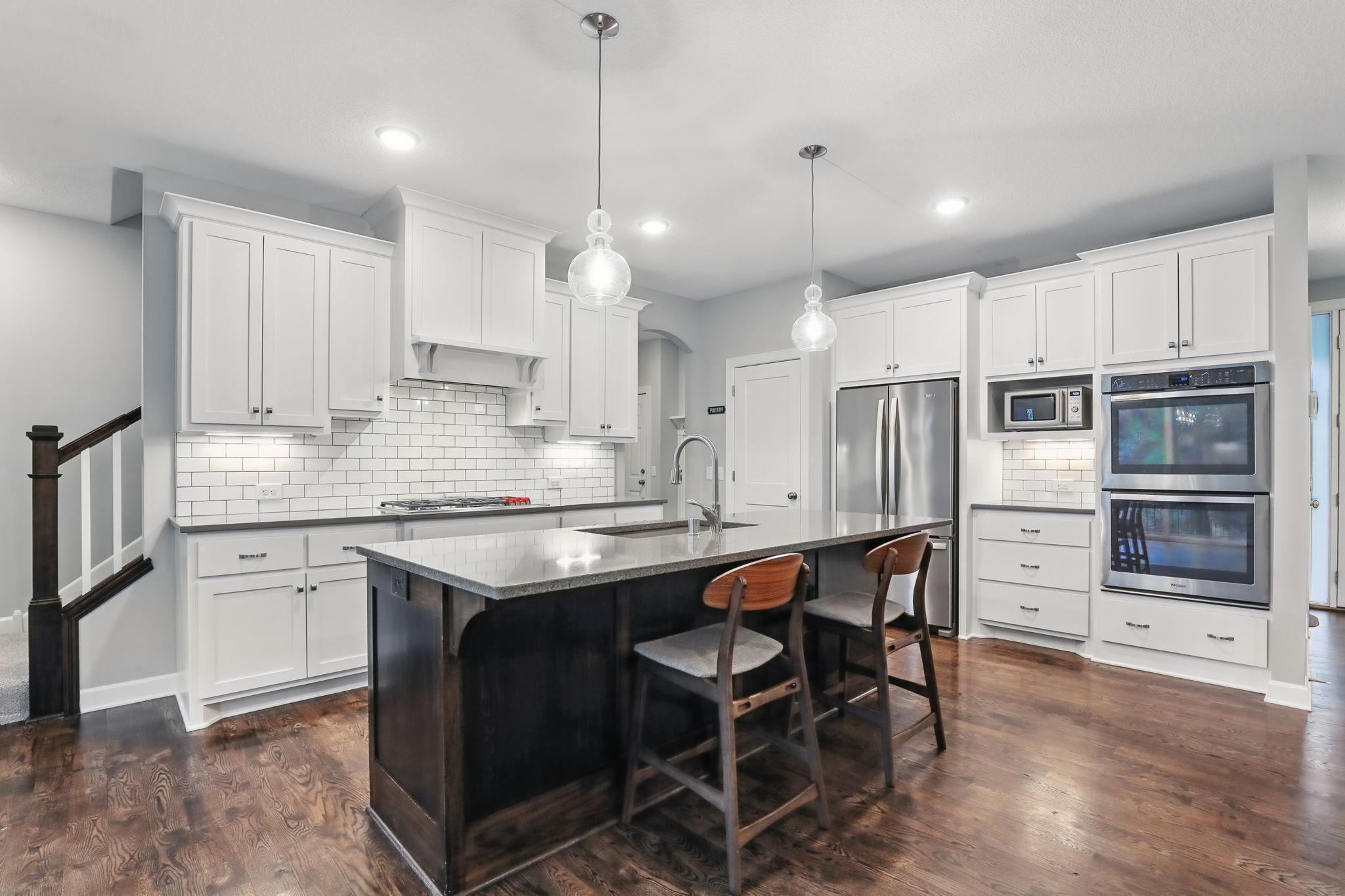 1088 Pine Hill Ln, White Bear Lake, MN 55127