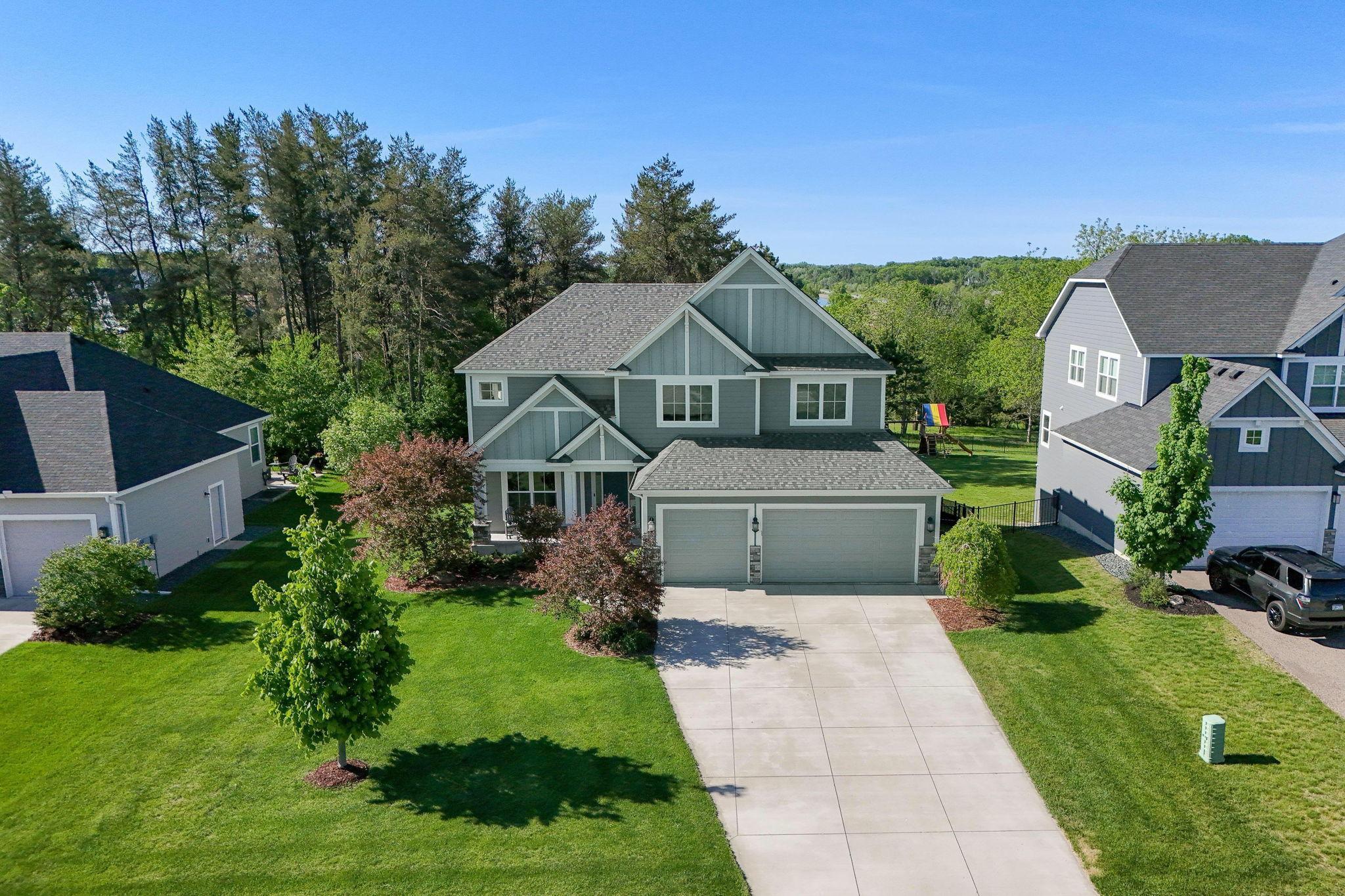 1088 Pine Hill Ln, White Bear Lake, MN 55127
