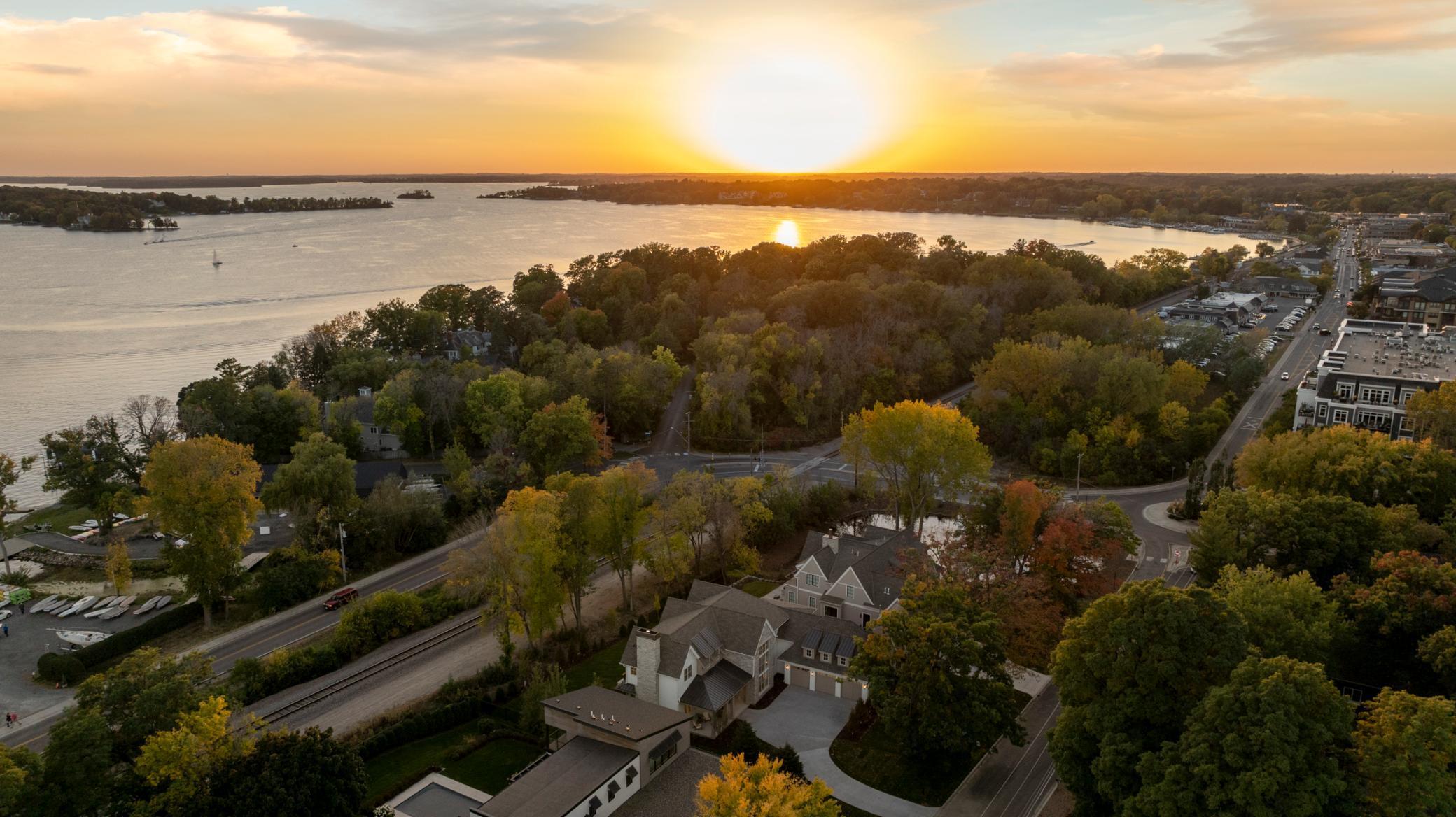 1038 Lake St E, Wayzata, MN 55391