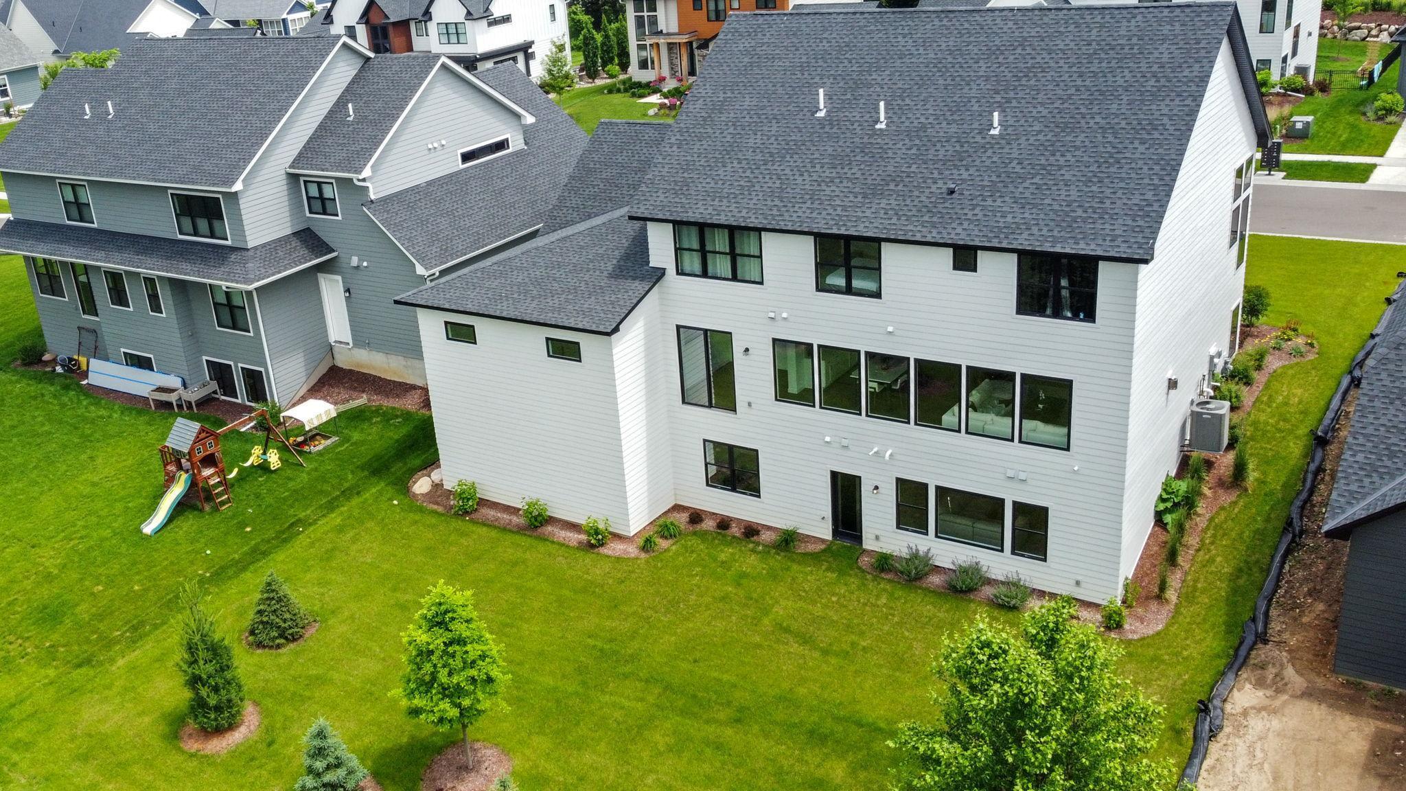9612 Iron Horse Rd, Woodbury, MN 55129