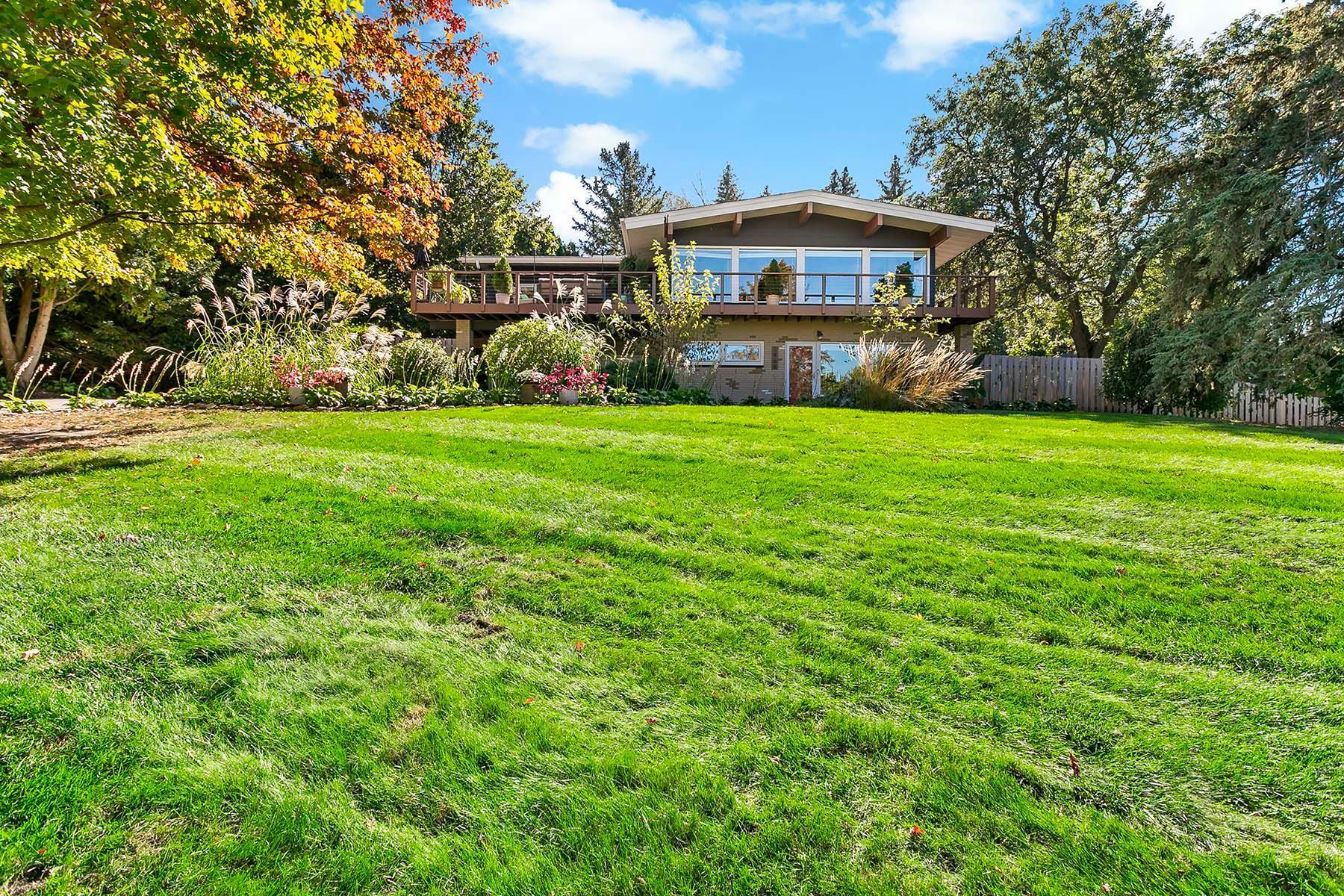 1466 Highview Ave, Eagan, MN 55121