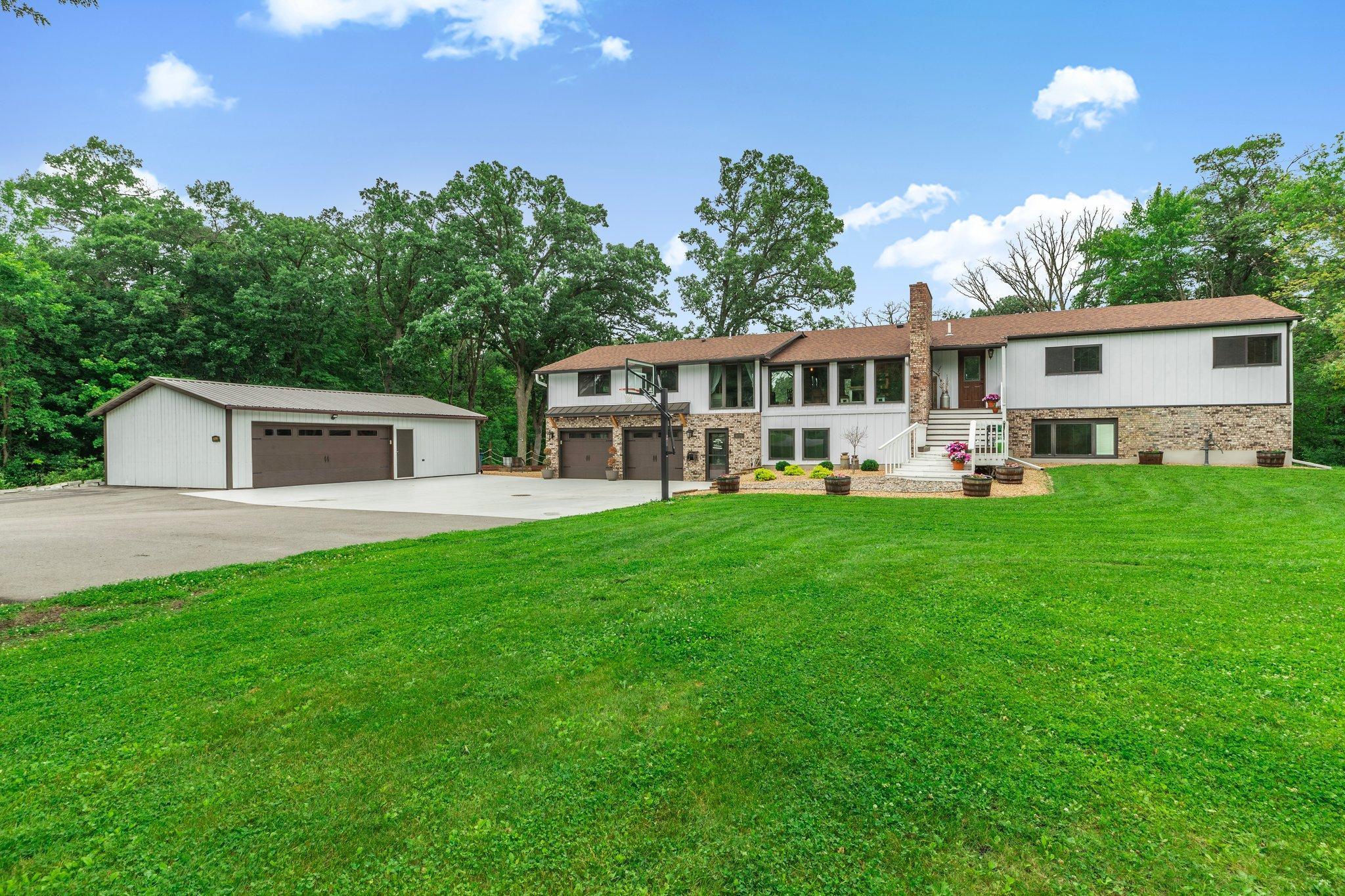 5894 County Road 136, Saint Cloud, MN 56301