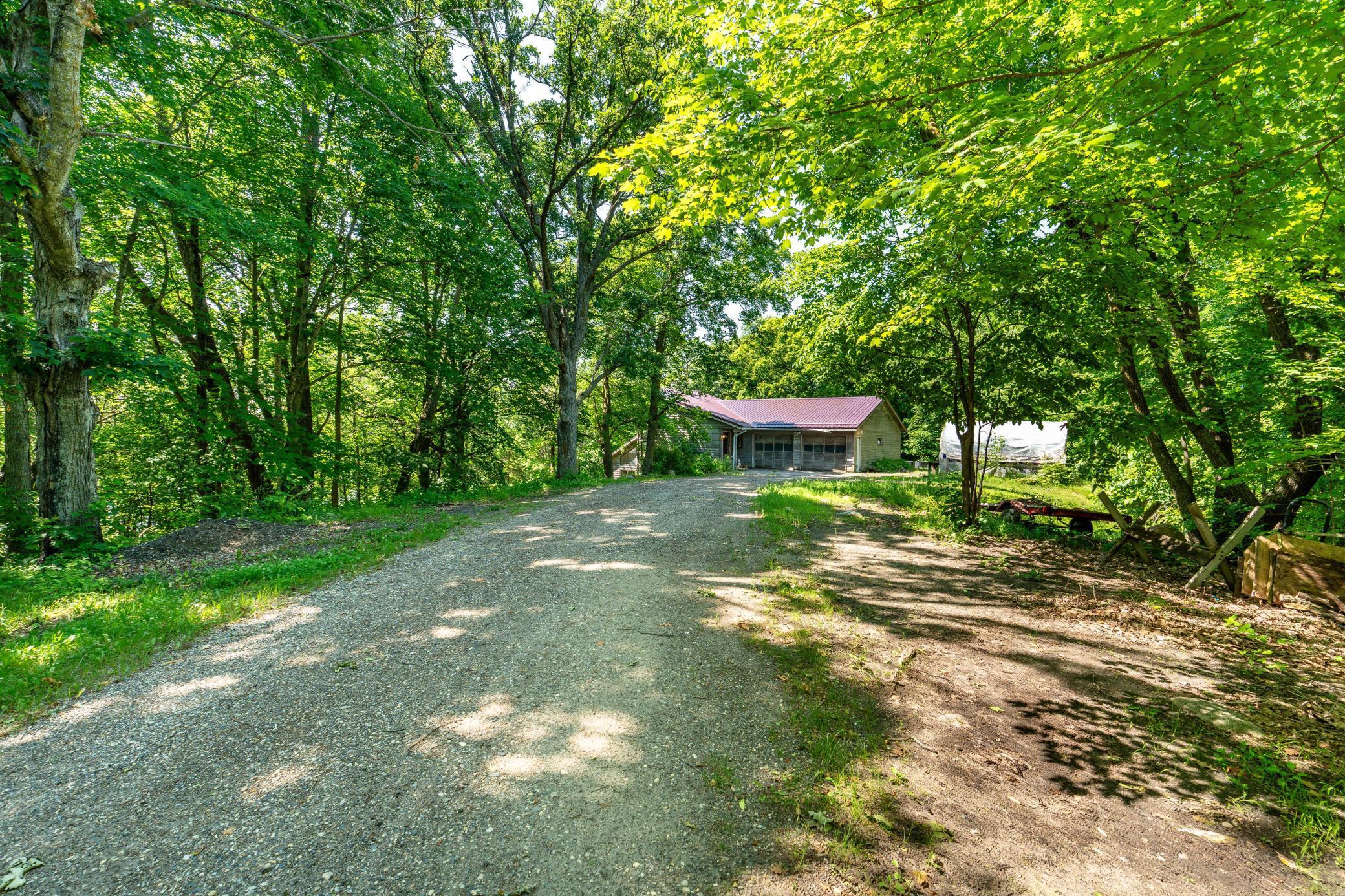 32990 Heilberger Dr, Erhard, MN 56534