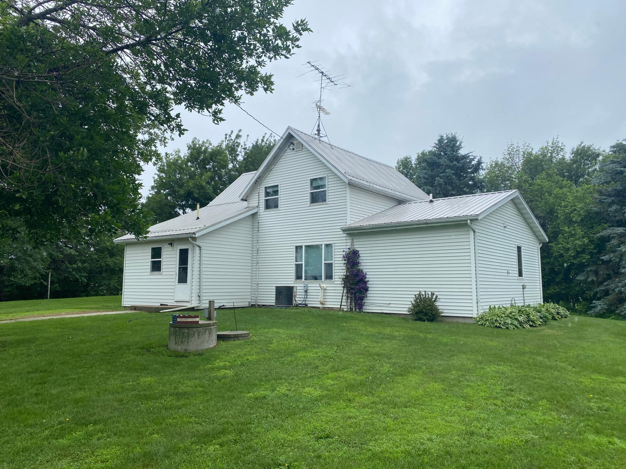 38547 240th St, Brewster, MN 56119