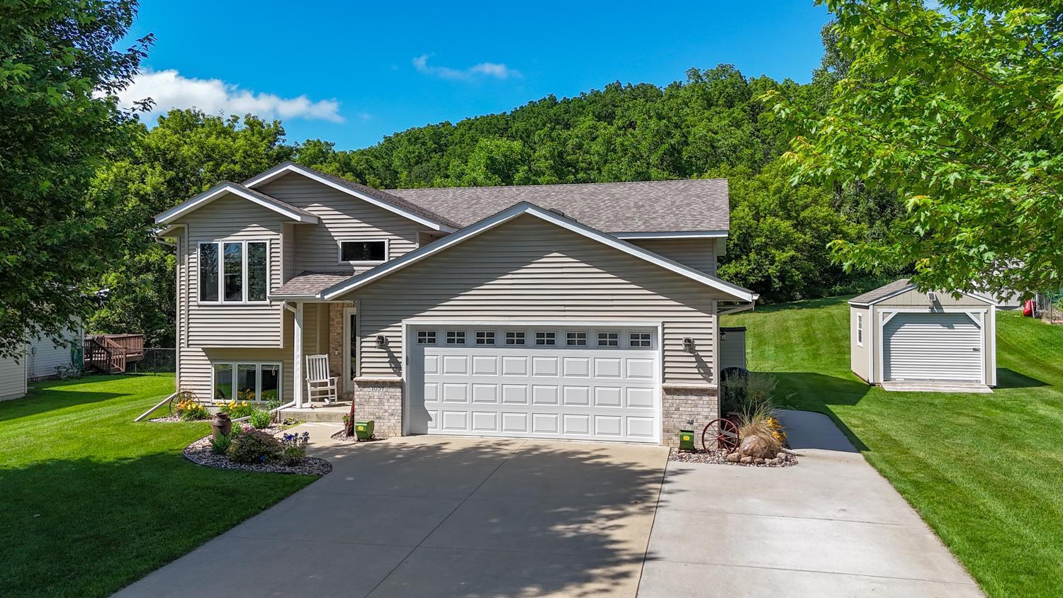 1057 John And Mary Dr SE, Chatfield, MN 55923