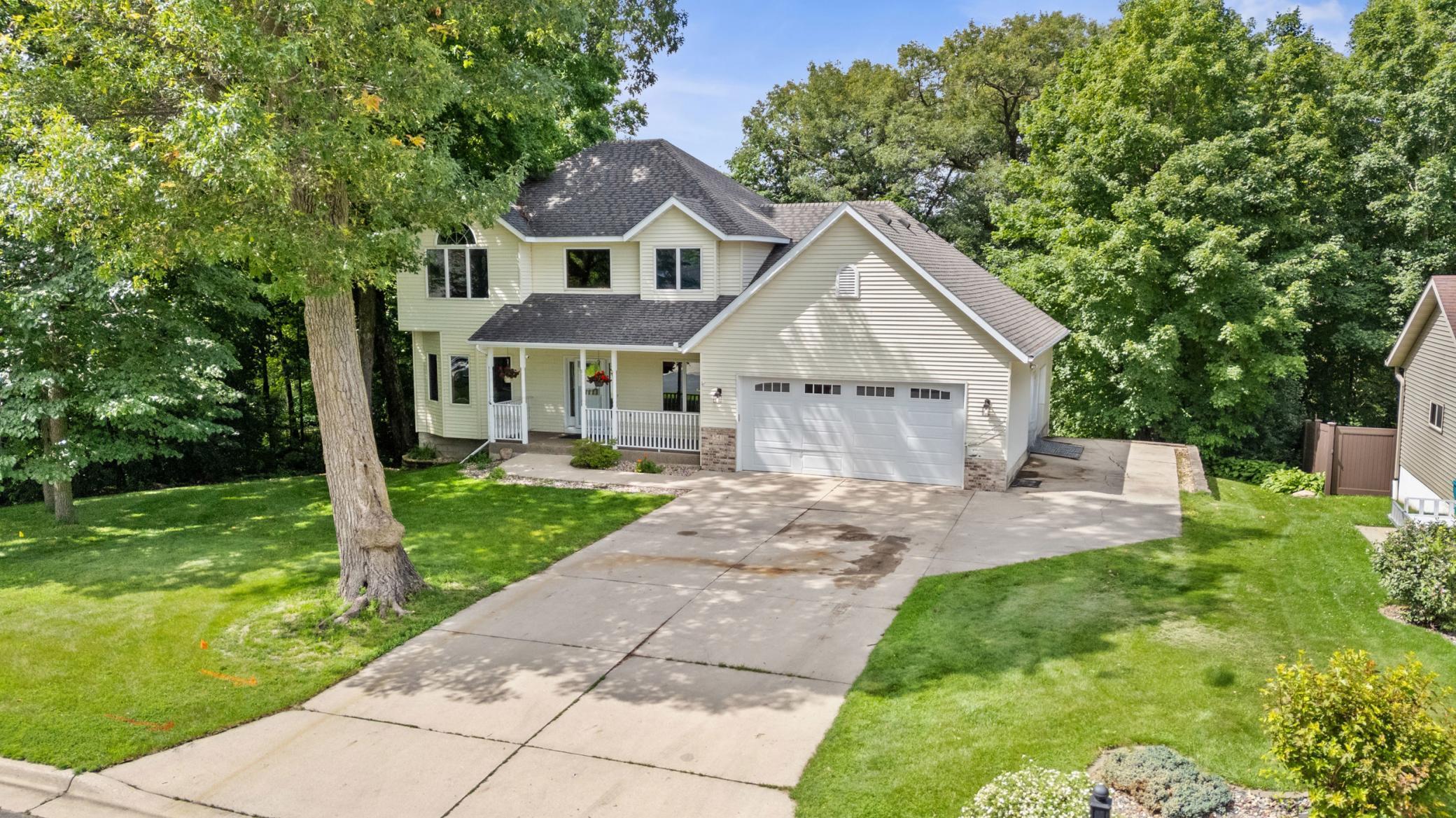 541 Woodland Trl, Medford, MN 55049