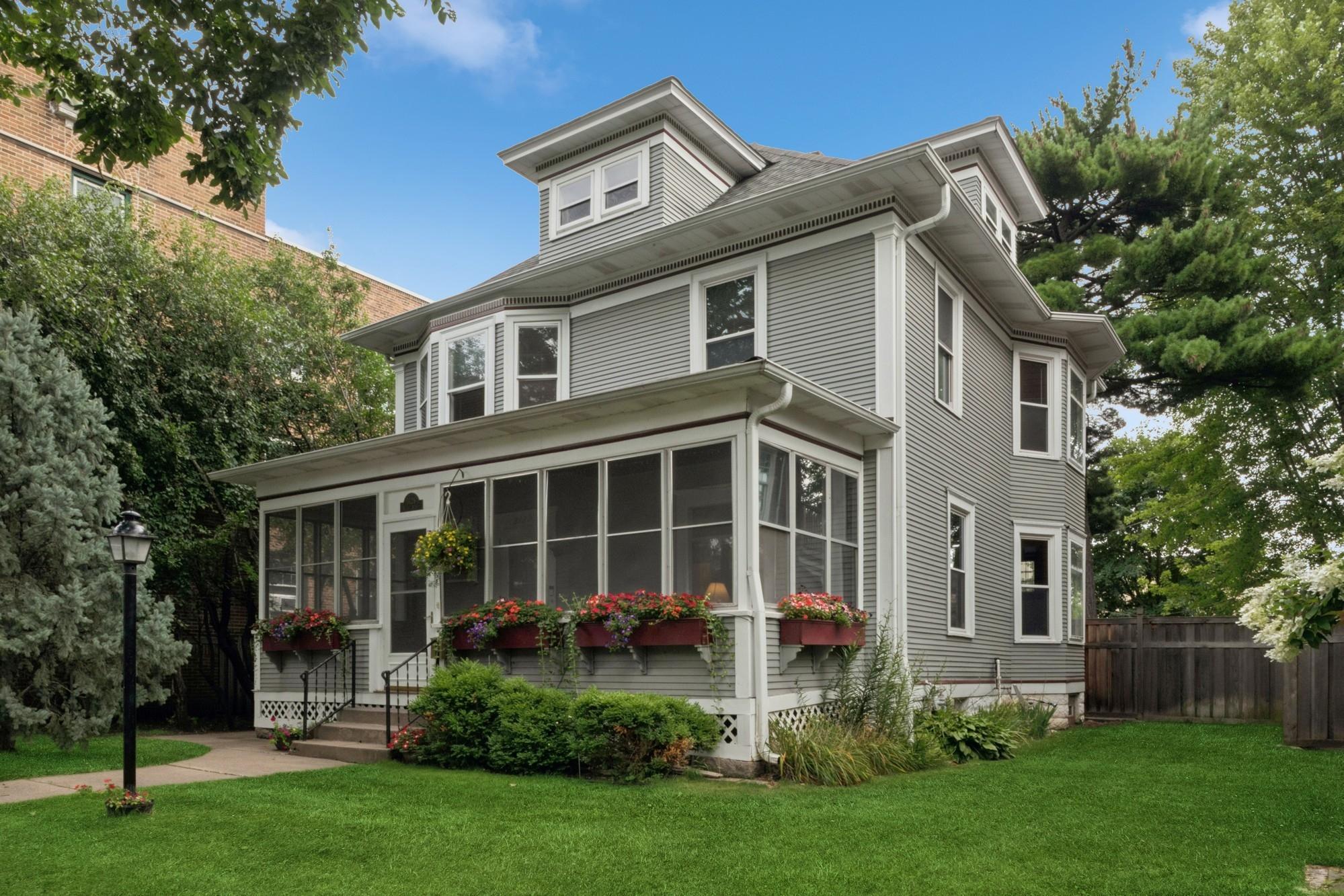 3129 Holmes Ave S, Minneapolis, MN 55408