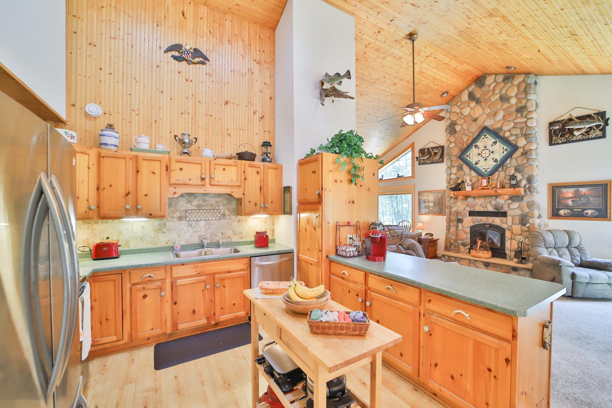 27625 E Bass Lake Rd, Merrifield, MN 56465