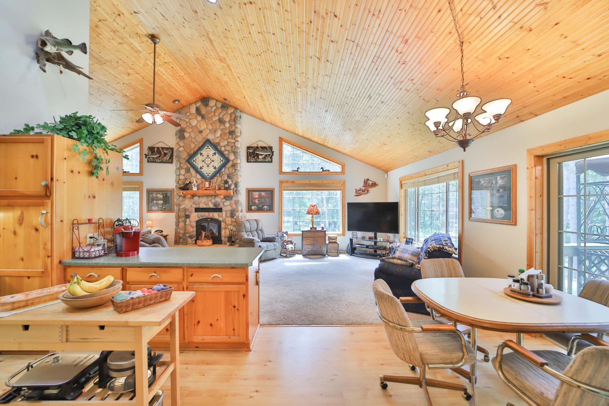 27625 E Bass Lake Rd, Merrifield, MN 56465