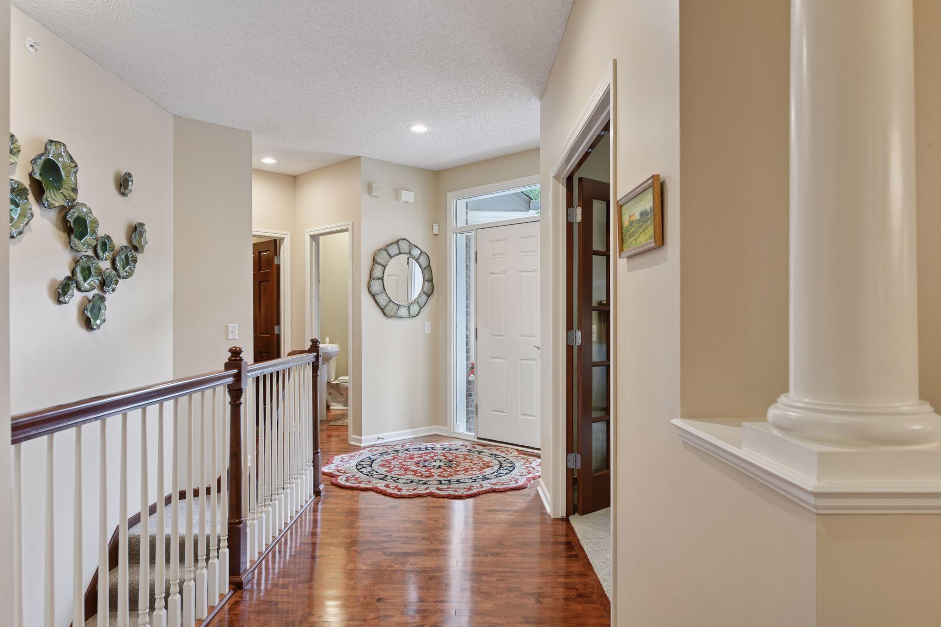 11444 Clarion Way, Minnetonka, MN 55343