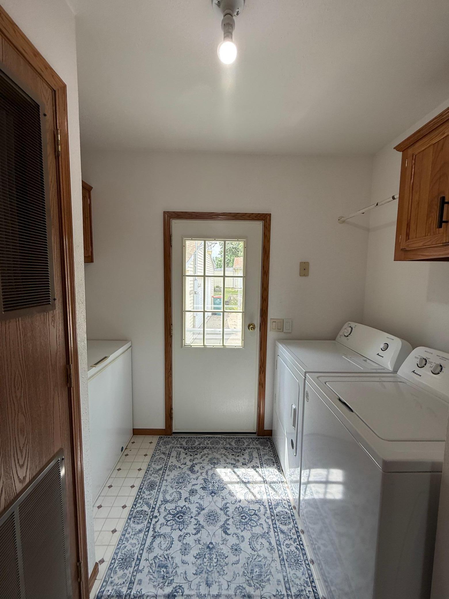 103 W 4th St, Randall, MN 56475