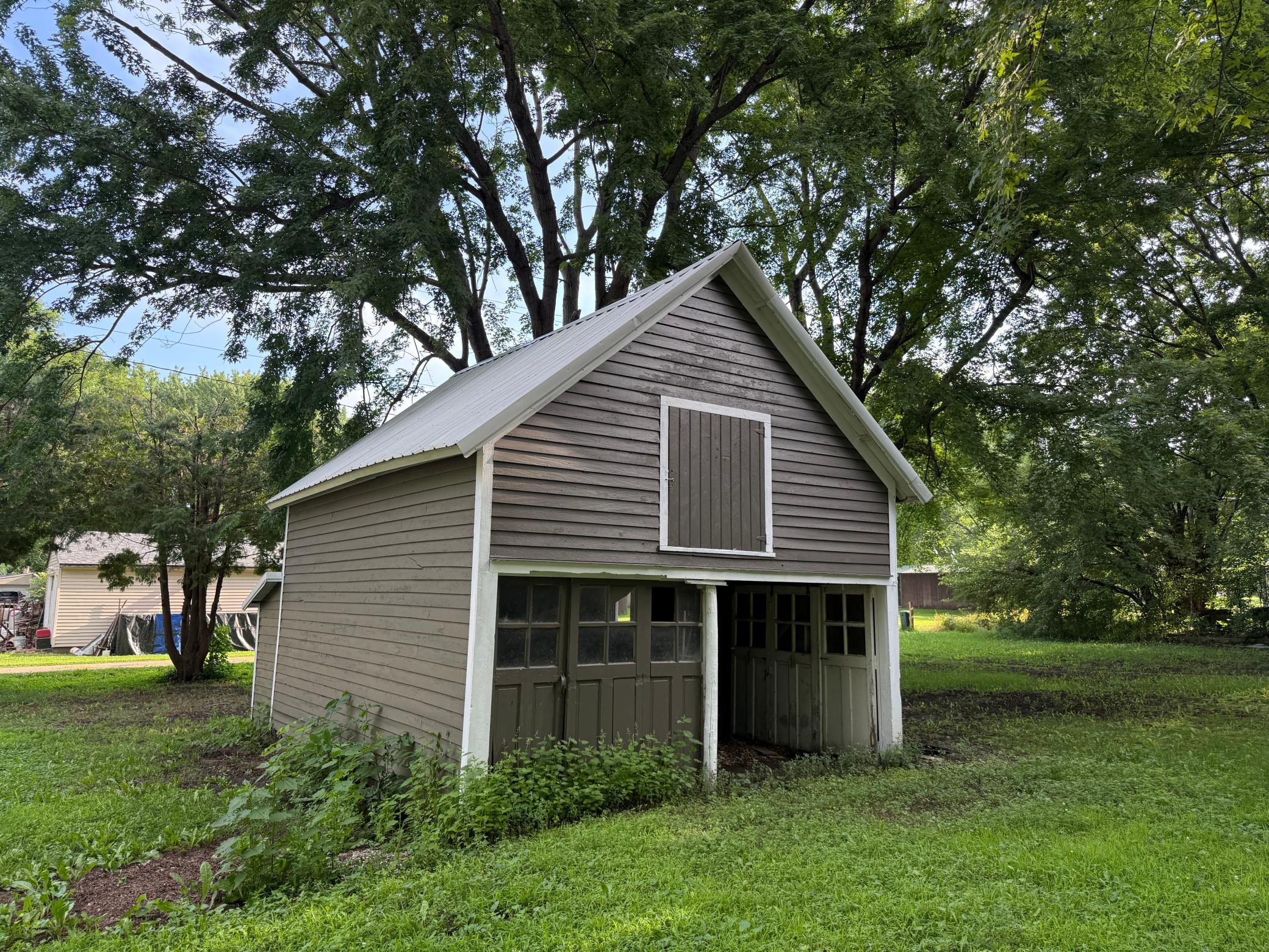 401 Bedal St, Walnut Grove, MN 56180