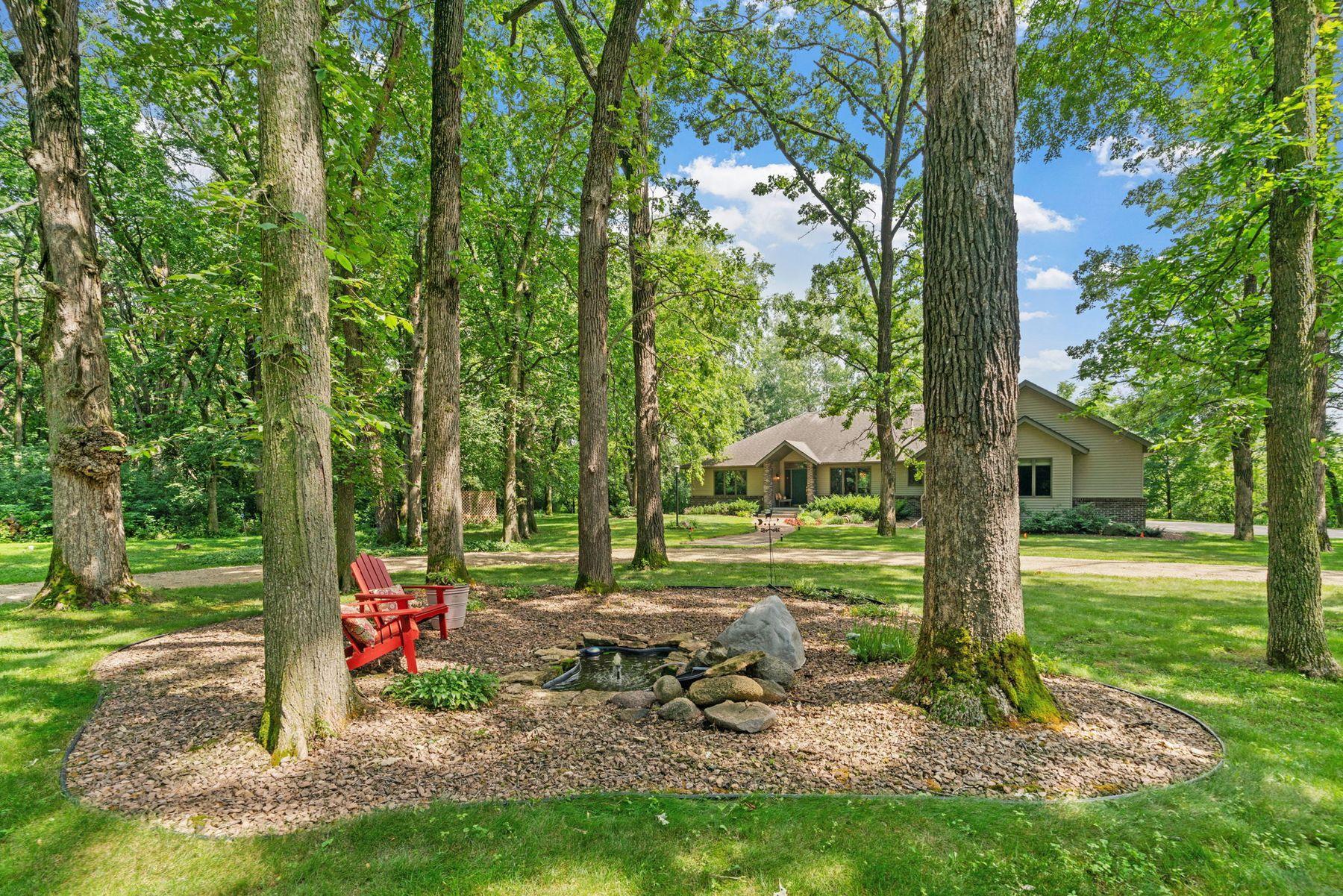 6 Deer Ridge Rd, Kenyon, MN 55946
