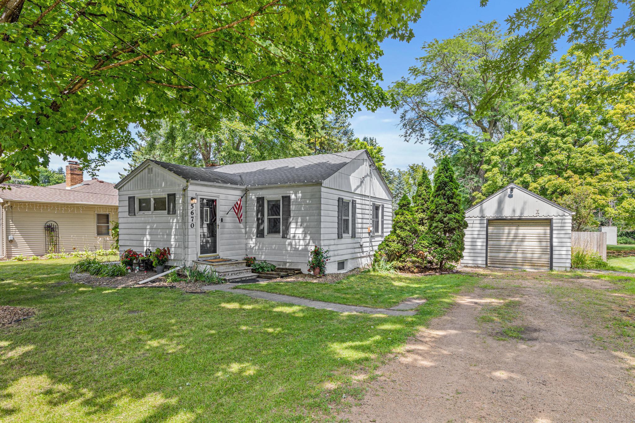 5670 Main St W, Maple Plain, MN 55359