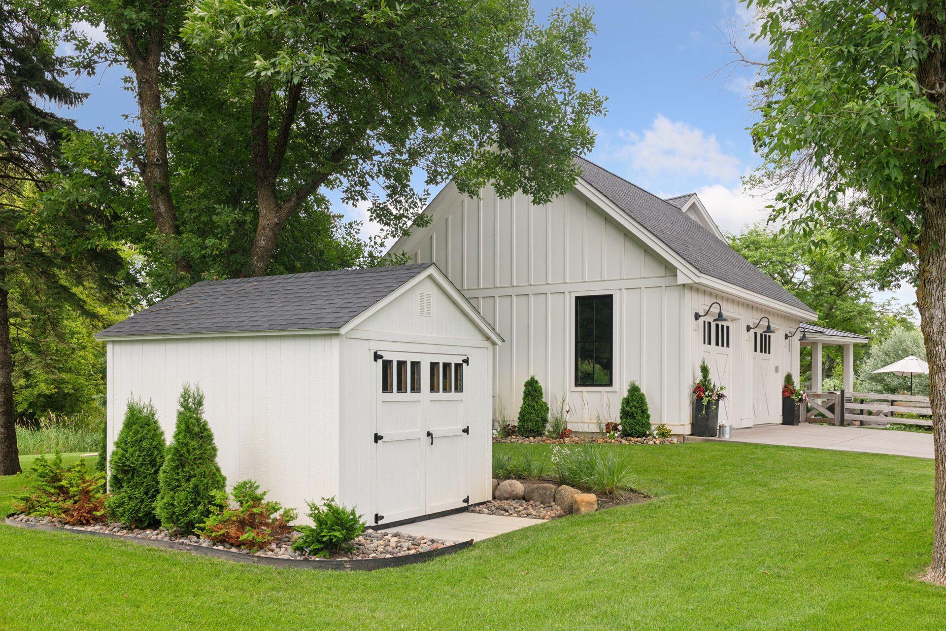 2782 Willow Dr, Medina, MN 55340