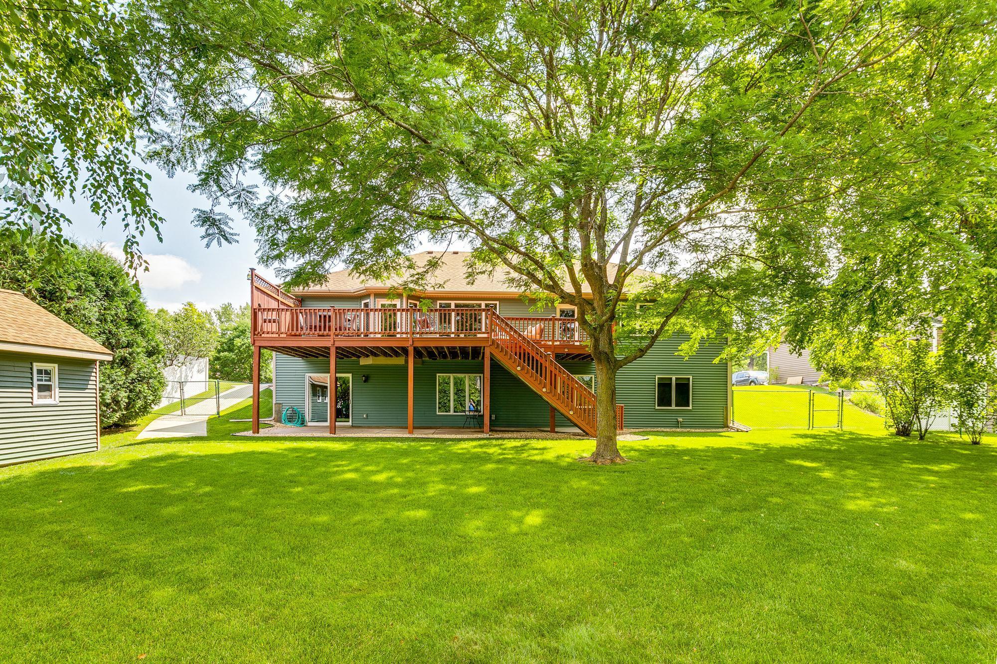 7317 Brian Dr, Centerville, MN 55038