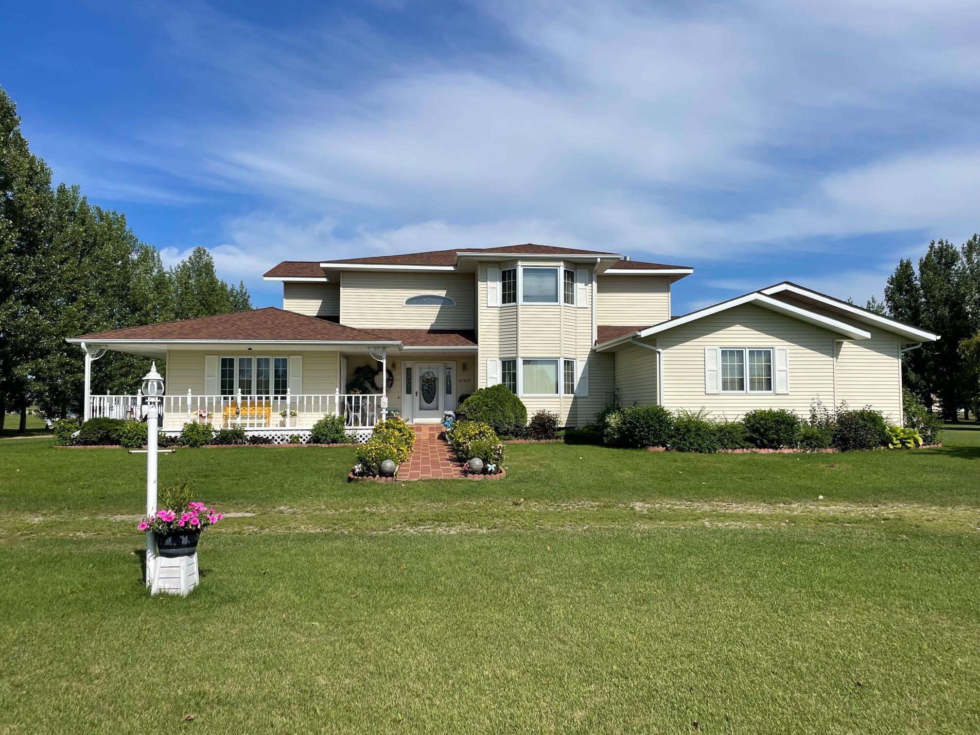 29852 400th Ave, Roseau, MN 56751
