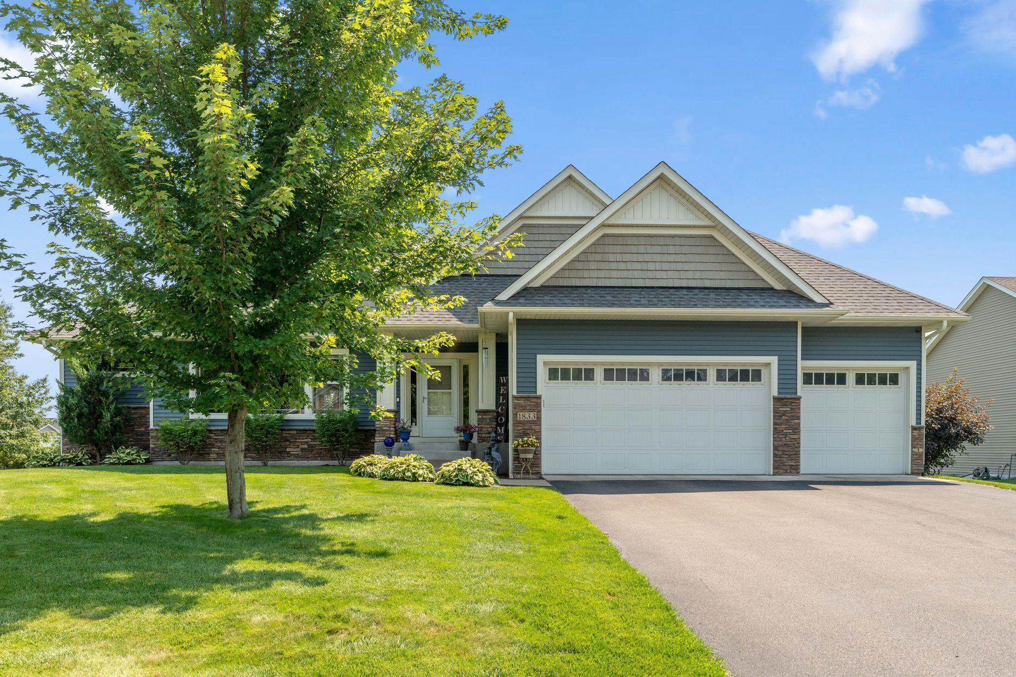 1833 Partridge Pl, Centerville, MN 55038