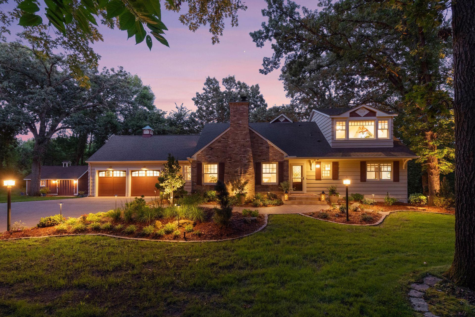 5933 Bell Cir, Minnetonka, MN 55345