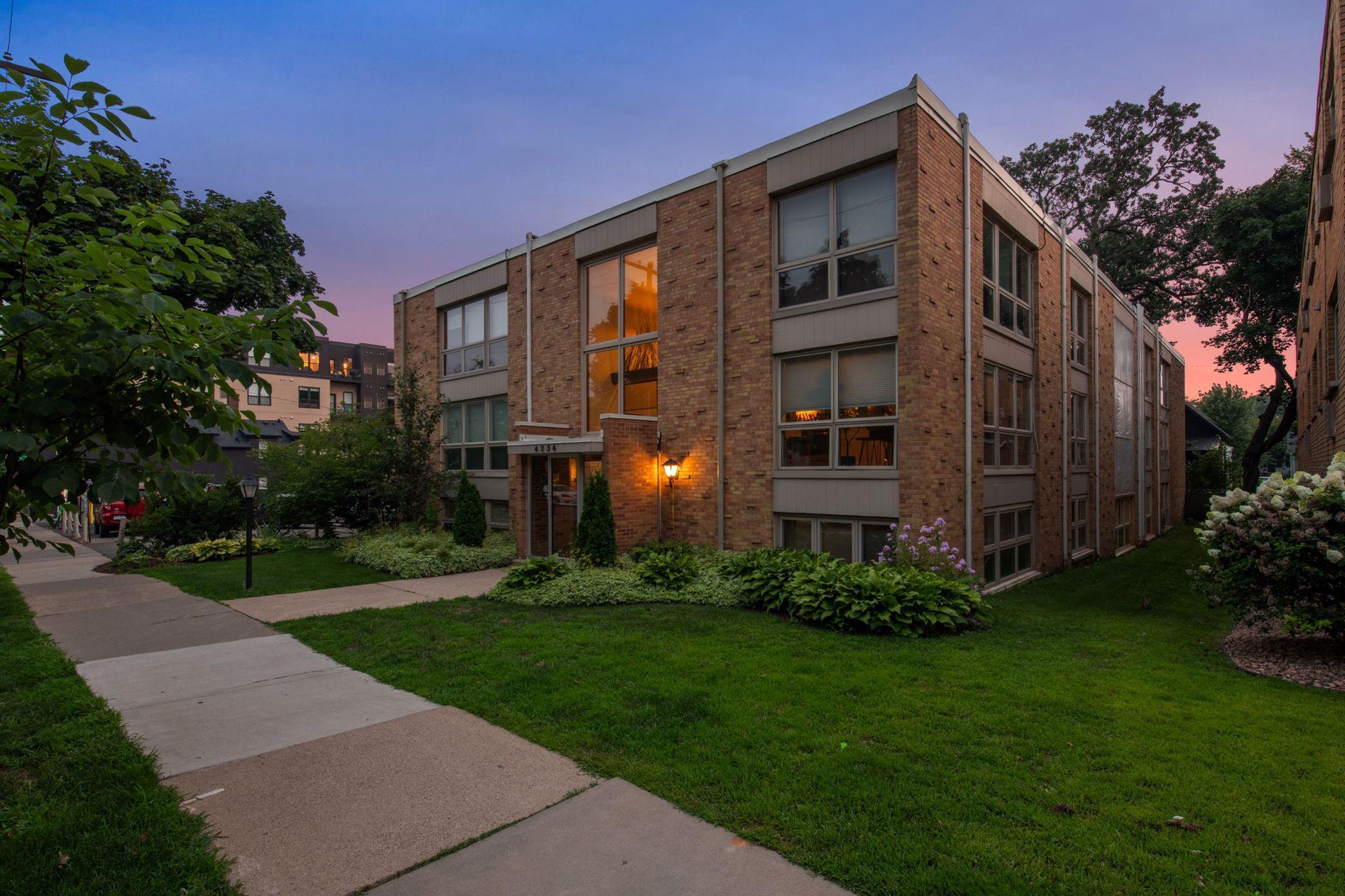 4236 Upton Ave S #306, Minneapolis, MN 55410