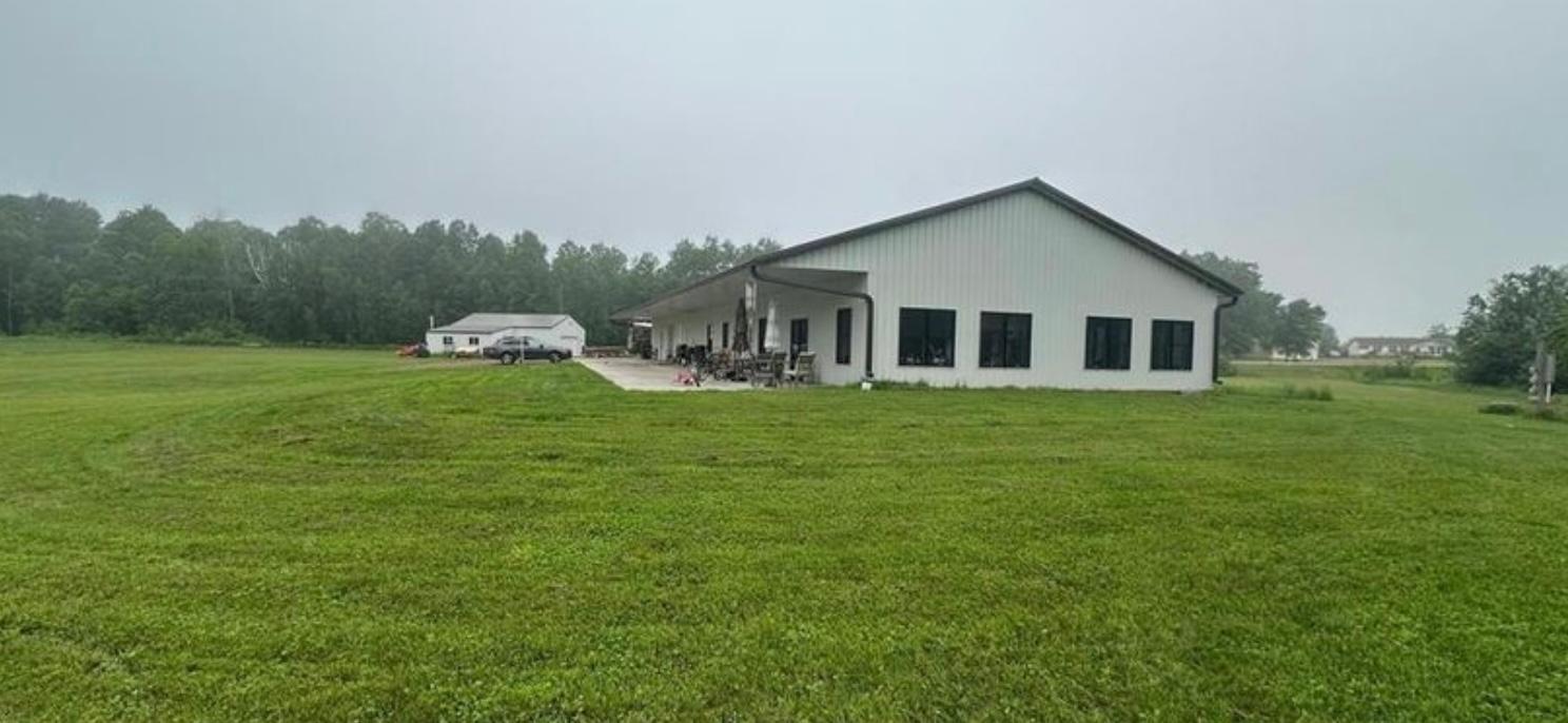 11124 Dahl Rd, Hinckley, MN 55037