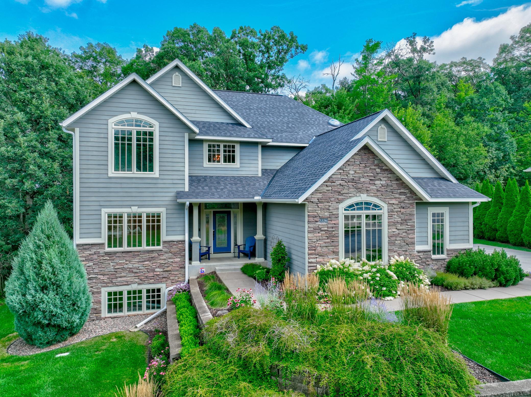 3328 Anric Dr, Eau Claire, WI 54701