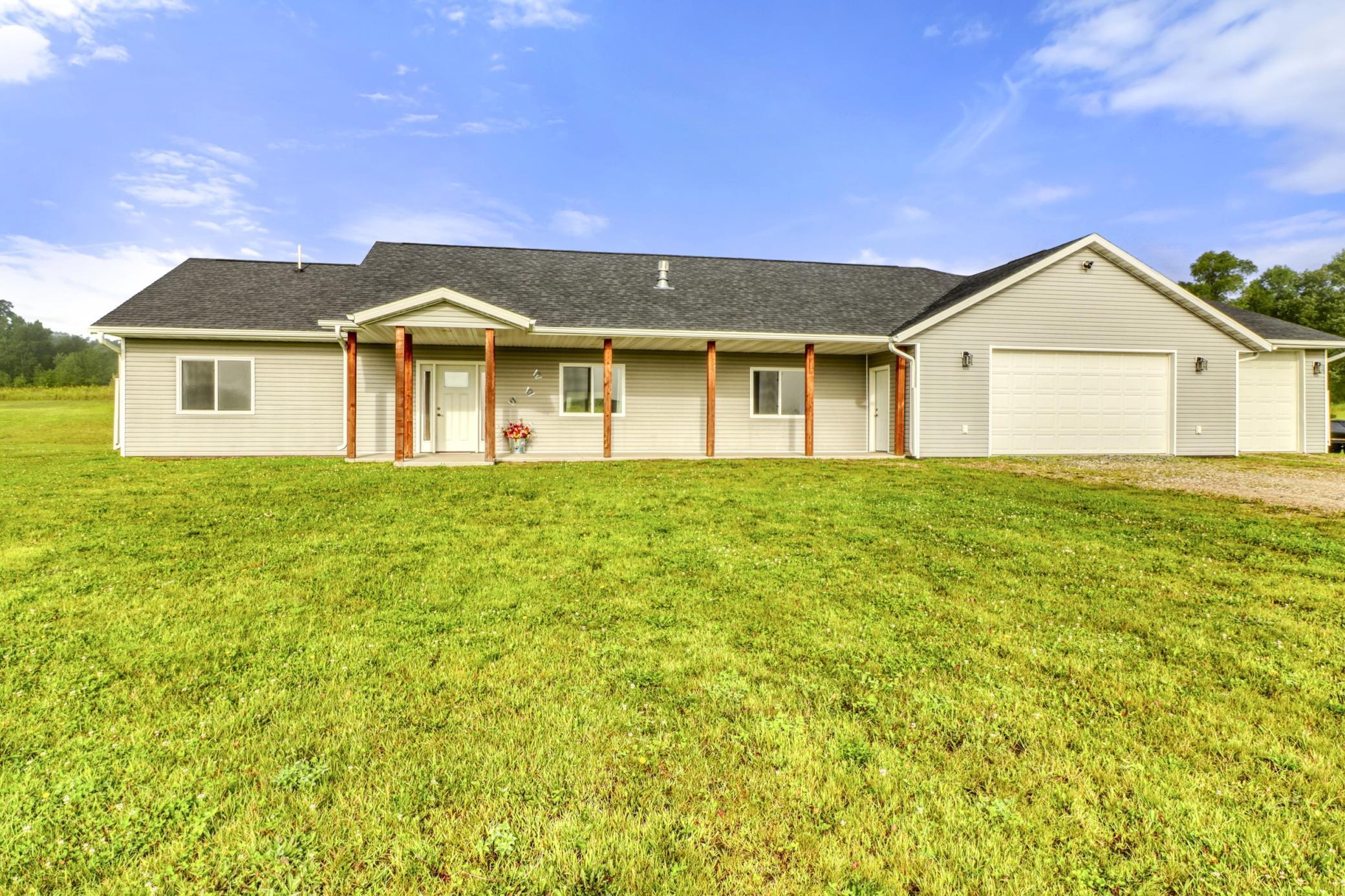 30822 Carefree Ln, Frazee, MN 56544