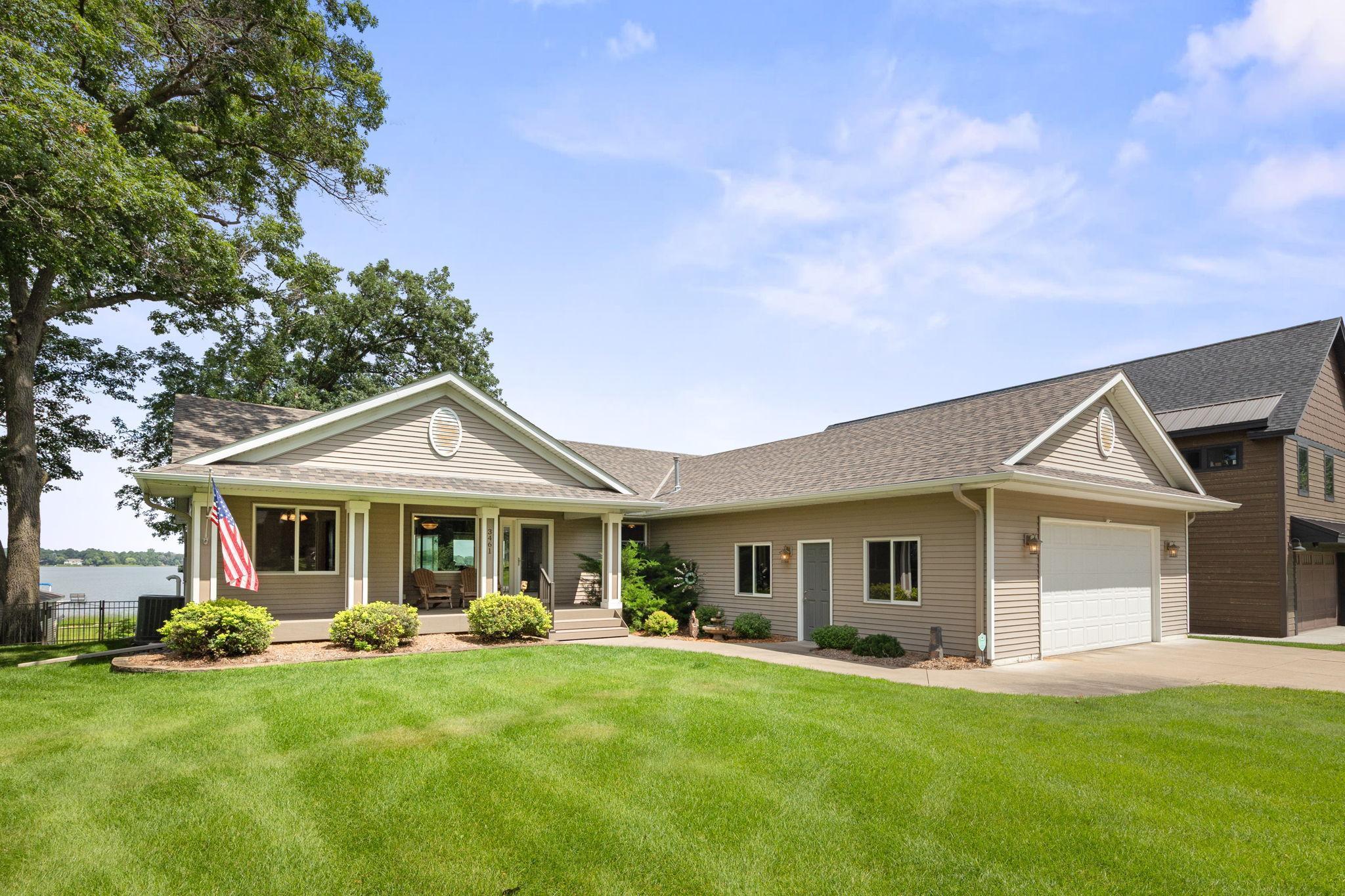 3461 Interlachen Dr NE, Ham Lake, MN 55304